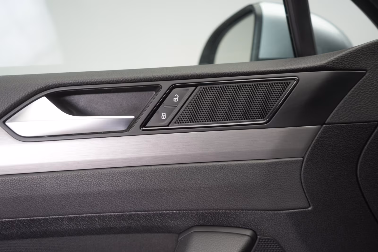 (B-036) Volkswagen Passat Variant 1.5 TSI Comfortline Navi/Temp/Shz - Image 12