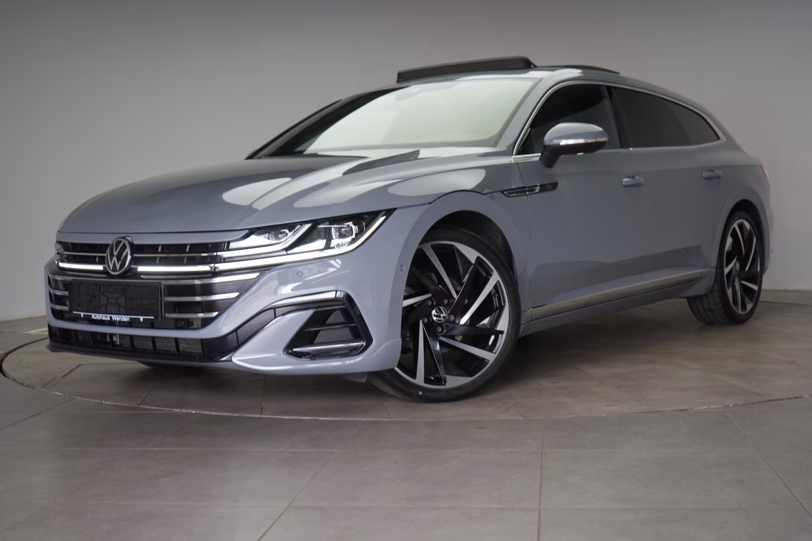 (B-605) Volkswagen Arteon Shooting Brake 2.0 TDI 4Motion DSG R-Line - Image 3