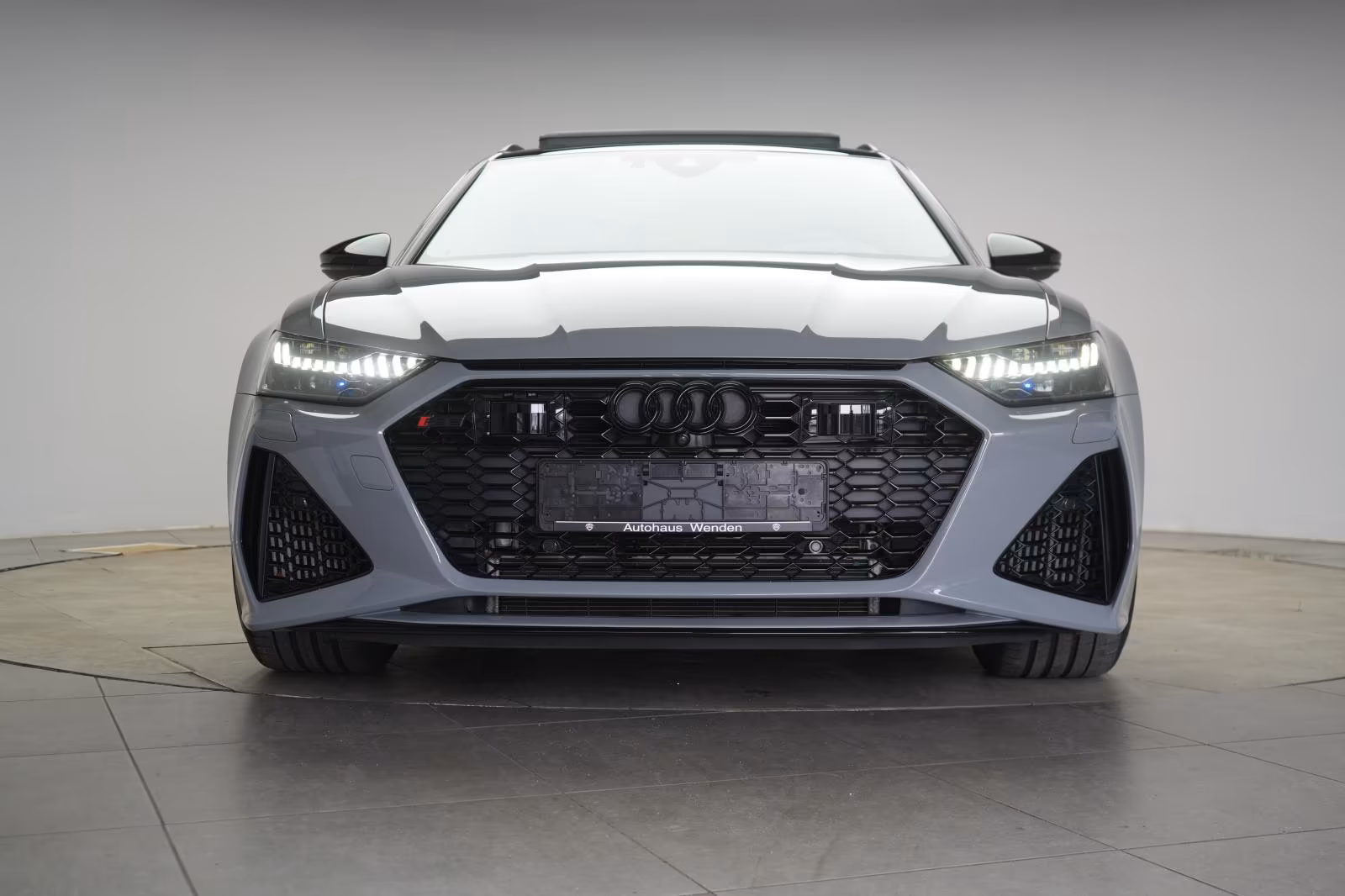 (B-471) Audi RS6 4.0 TFSI quattro Leder/Keramik/ACC/HUD/Pano/ - Image 2