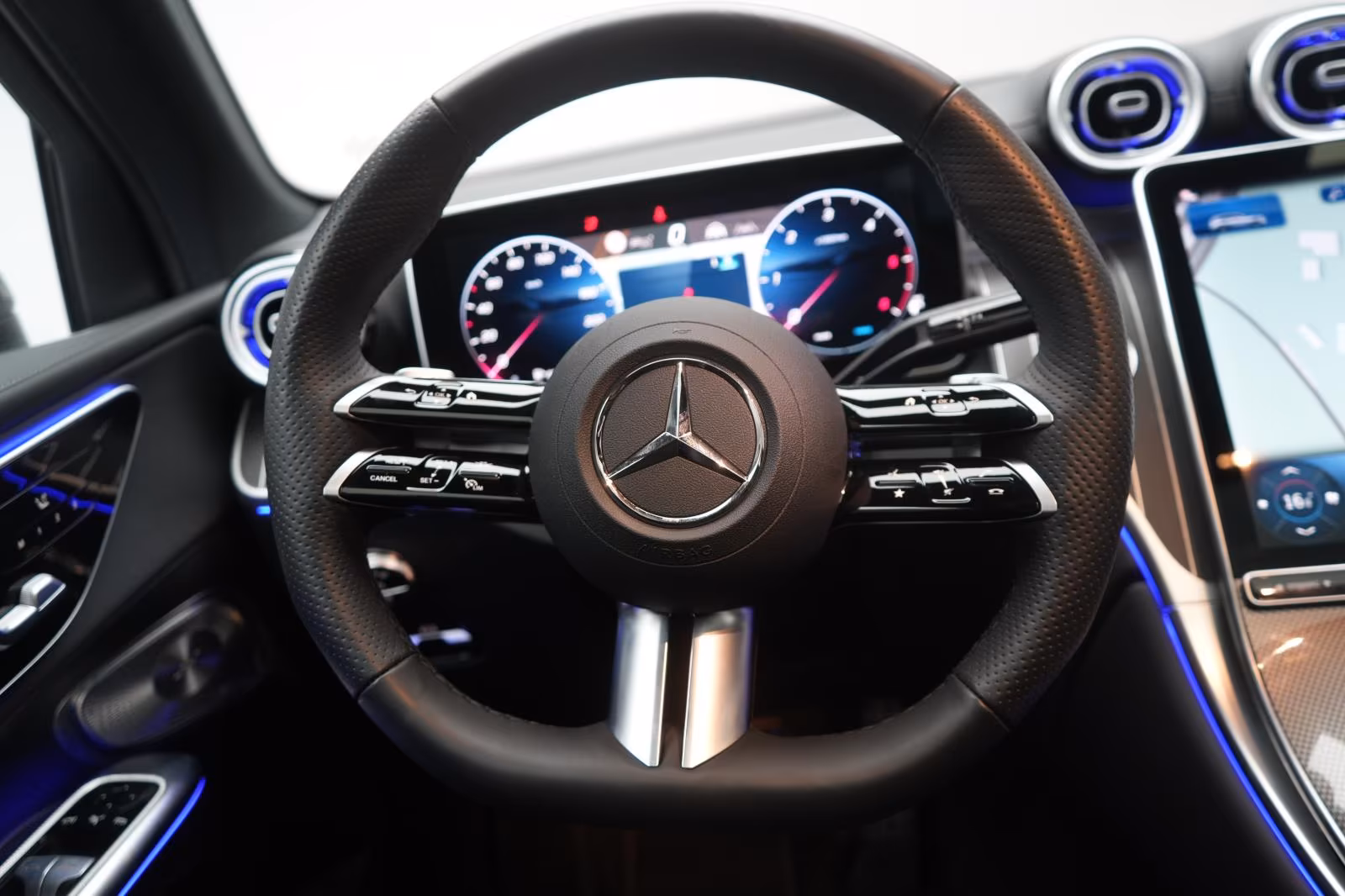 (B-249) Mercedes-Benz GLC 300 d 4Matic Edition AMG Distronic/Kamera/Bu - Image 17