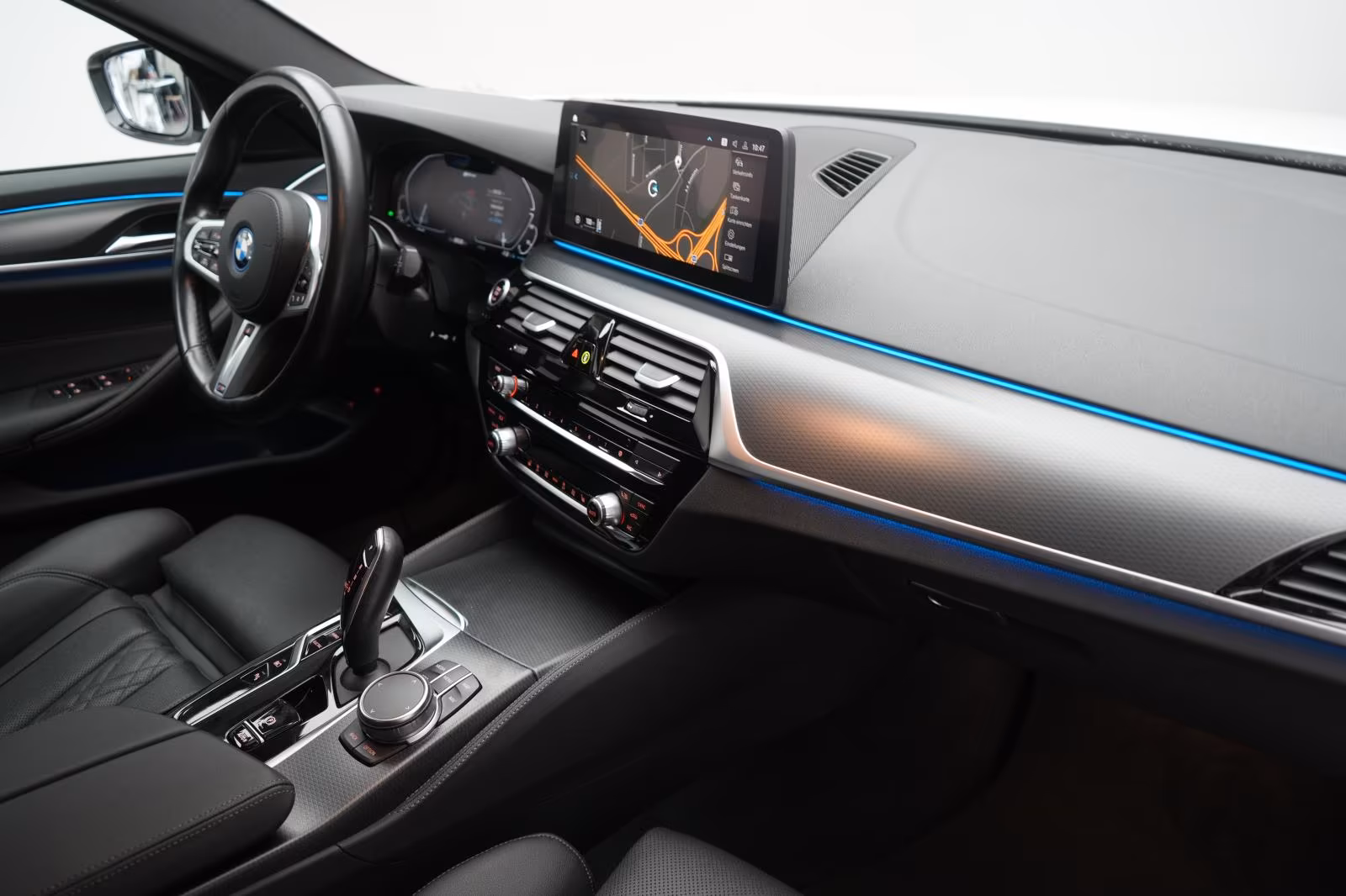 (B-456) BMW(Hybrid) 530 e xDrive Touring M Sport Leder/ACC/Kamera/Vi - Image 10