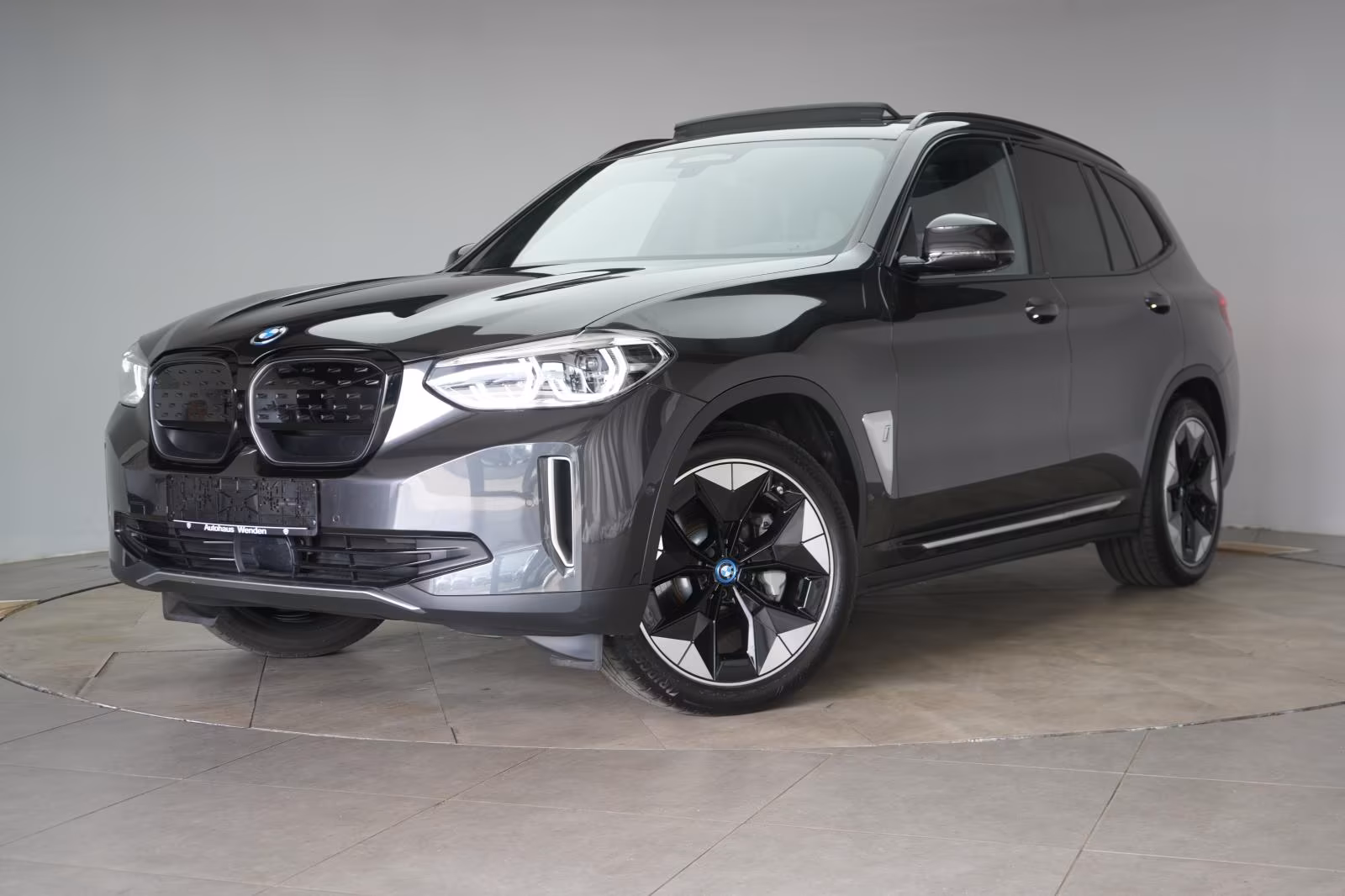 (B-500) BMW iX3 Impressive M Sport Leder/ACC/Kamera/HUD/Pano - Image 3