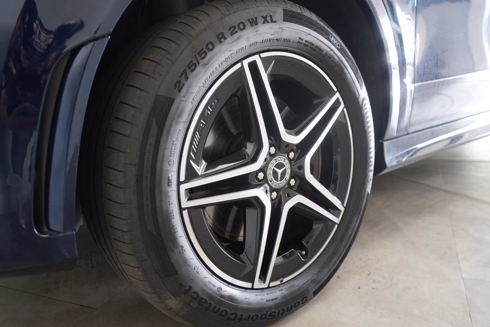 (B-392) Mercedes-Benz(Hybrid) GLE 350 de 4Matic 9G-Tronic AMG Distronic/Softcl  - Image 13