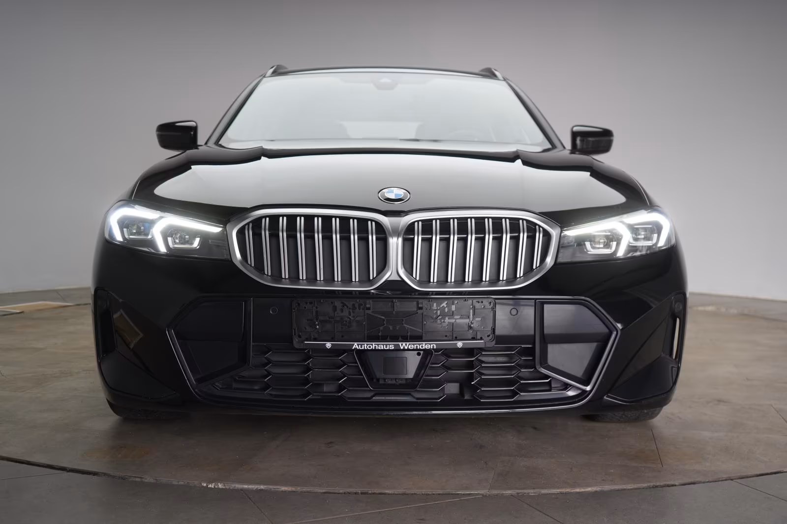(B-206) BMW 320 i Touring M Sport ACC/Kamera/Wide/LED - Image 2