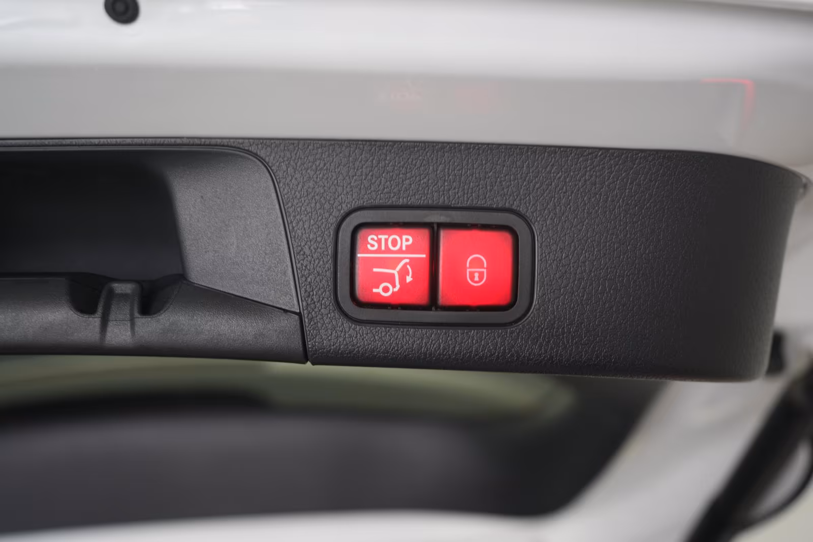 (B-708)  Mercedes-Benz GLB 220 d 4Matic 8G-DCT AMG Line Advanced - Image 24