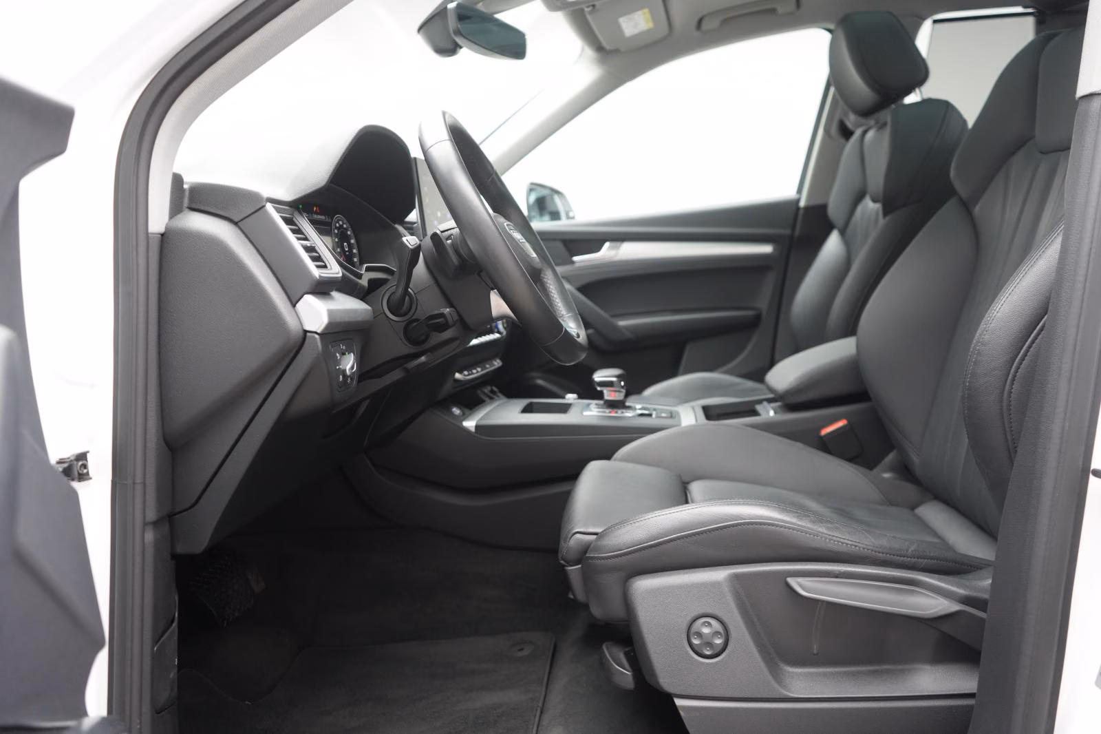 (B-275) Audi Q5 40 TDI quattro S tronic Leder/Temp/Kamera/Pan - Image 6