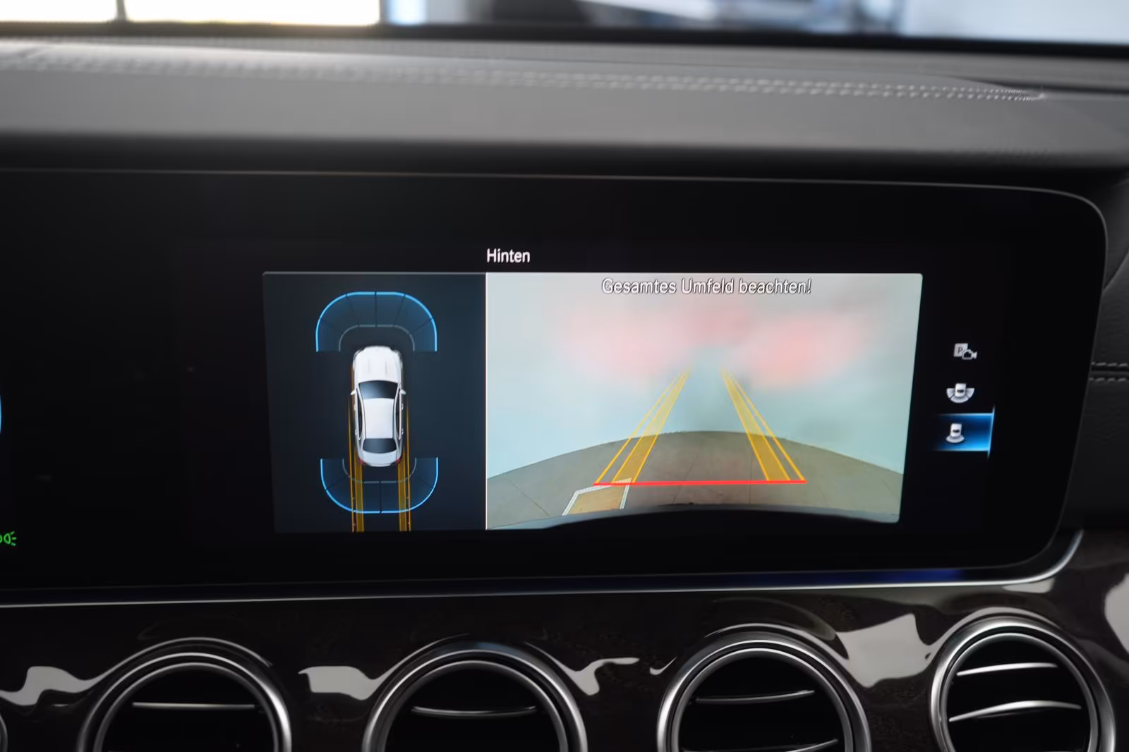 (B-128) Mercedes-Benz(Hybrid) E 300 de 9G-Tronic Exclusive Leder/Distronic/Ka - Image 17