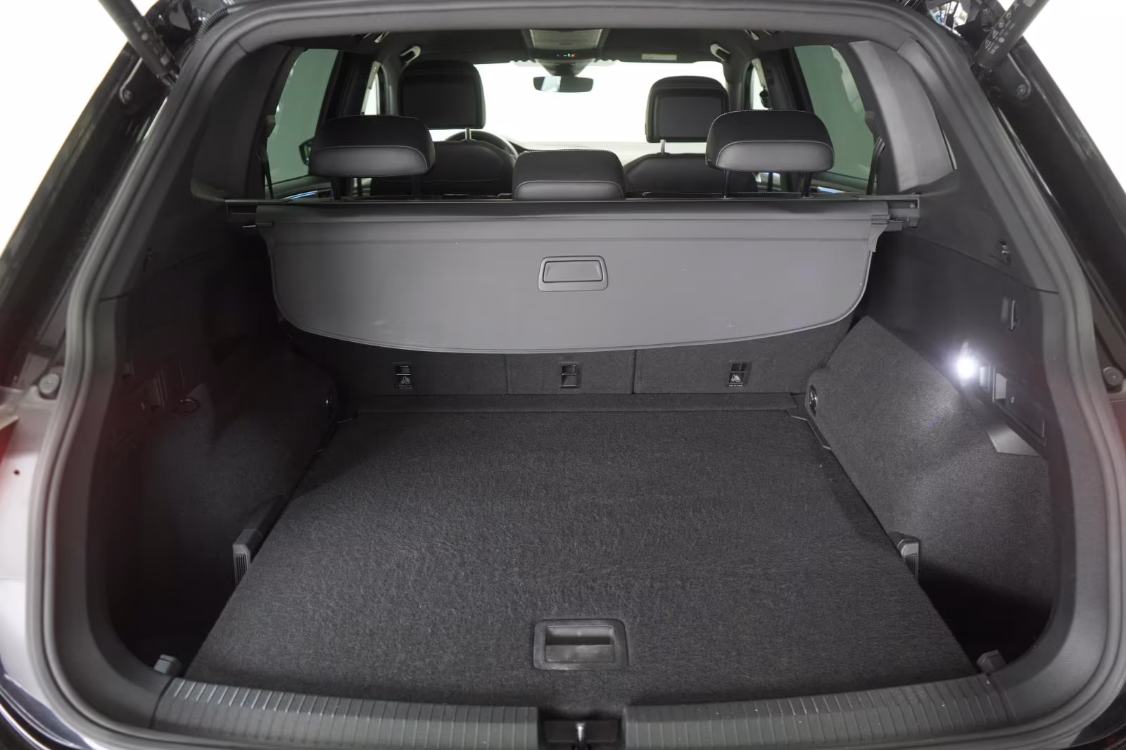 (B-249) Volkswagen Tiguan Allspace 2.0 TDI 4 Motion R line ACC/Kame - Image 25