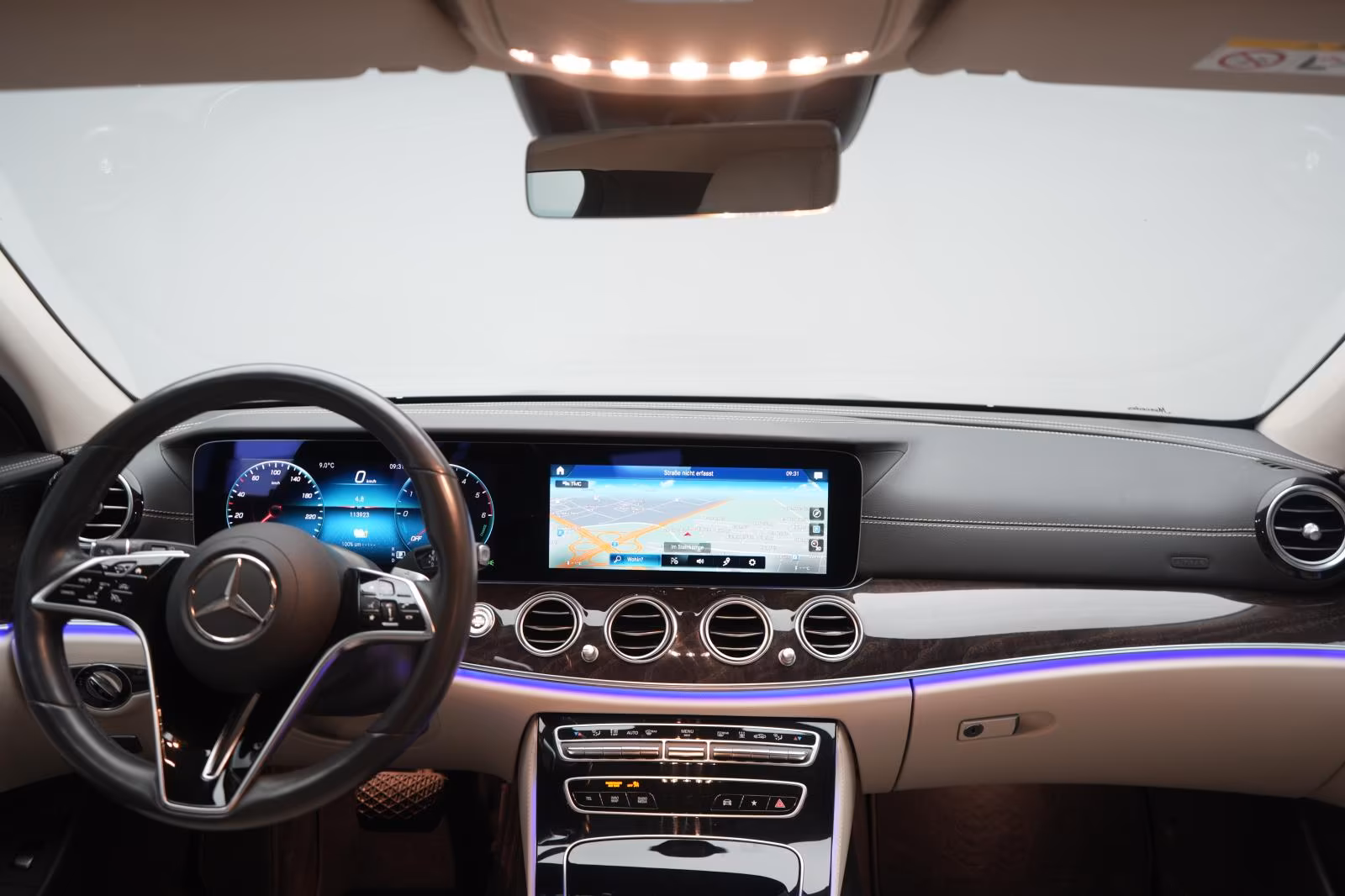 (B-349) Mercedes-Benz(Hybrid) E 300 de T 9G-Tronic AMG Leder/Distronic/Kamer - Image 20