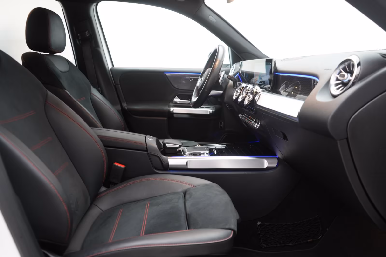 (B-228) Mercedes-Benz GLB 220 d 4Matic 8G-DCT AMG Kamera/AHK/Lane - Image 9