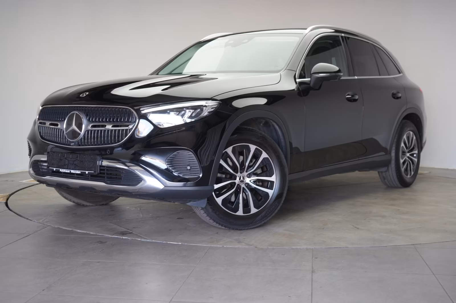 (B-068) Mercedes-Benz GLC 220 d 4Matic 9G-Trnic Avantgarde Advanced - Image 3