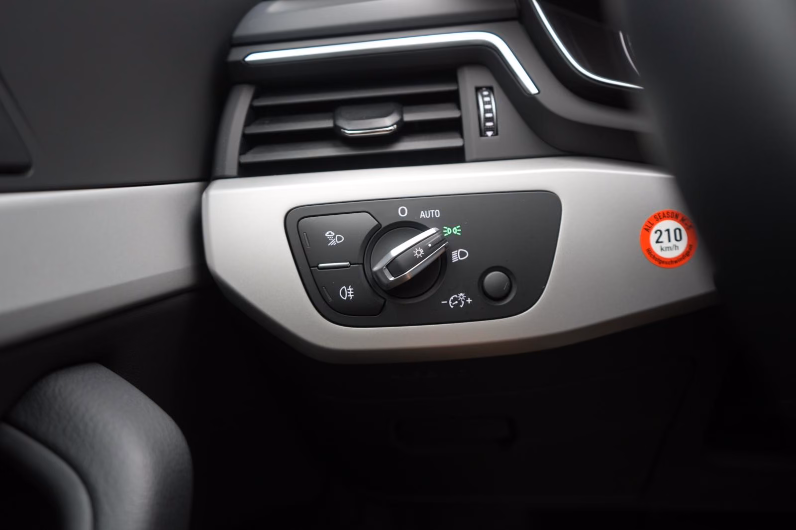 (B-730) Audi A4 45 TFSI quattro S tronic S line ACC/Virtual/P - Image 16
