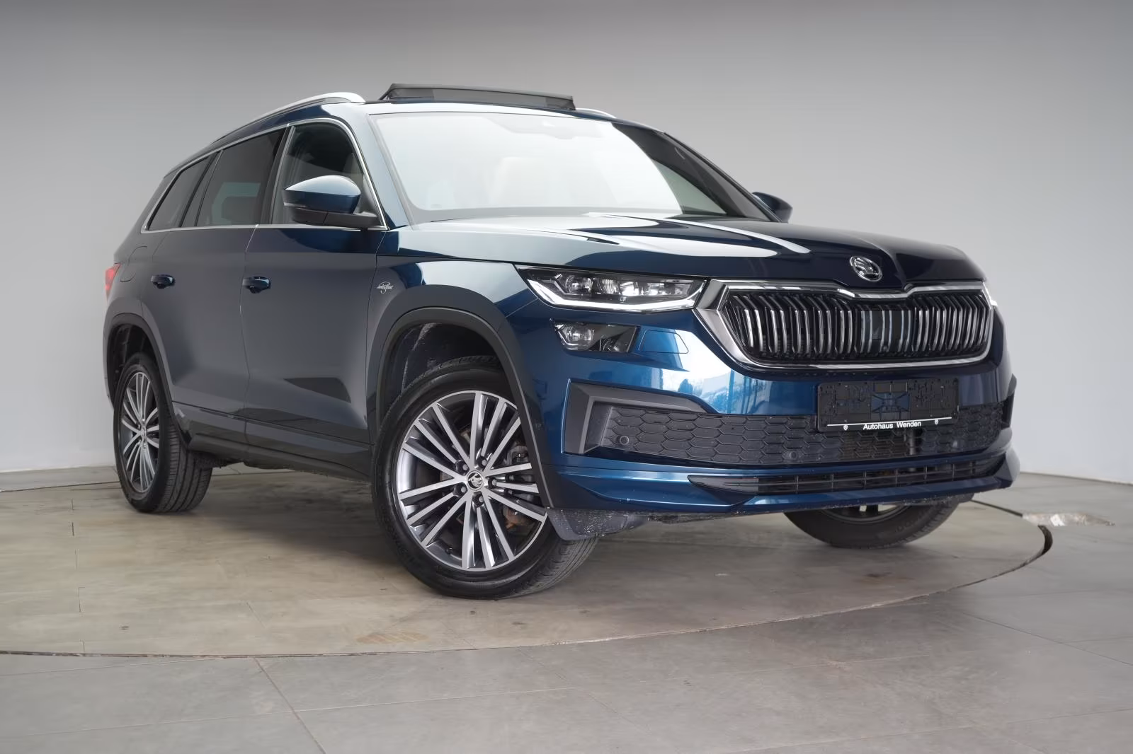 (B-255) Skoda Kodiaq 2.0 TDI DSG L&K Leder/ACC/Kamera/Canton/P - Image 1