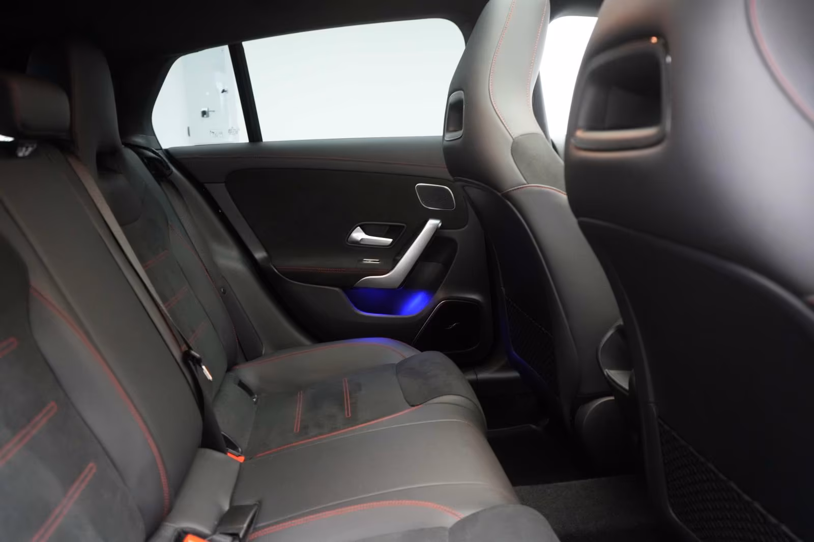 (B-710) Mercedes-Benz CLA 220 Shooting Brake d 8G-DCT AMG Distronic/K - Image 11