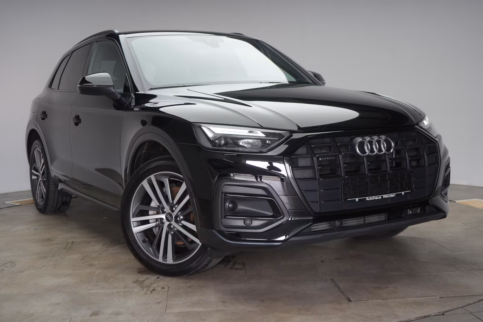 (B-508) Audi(Hybrid) Q5 50 TFSIe quattro S tronic advanced Navi/Temp/ - Image 1