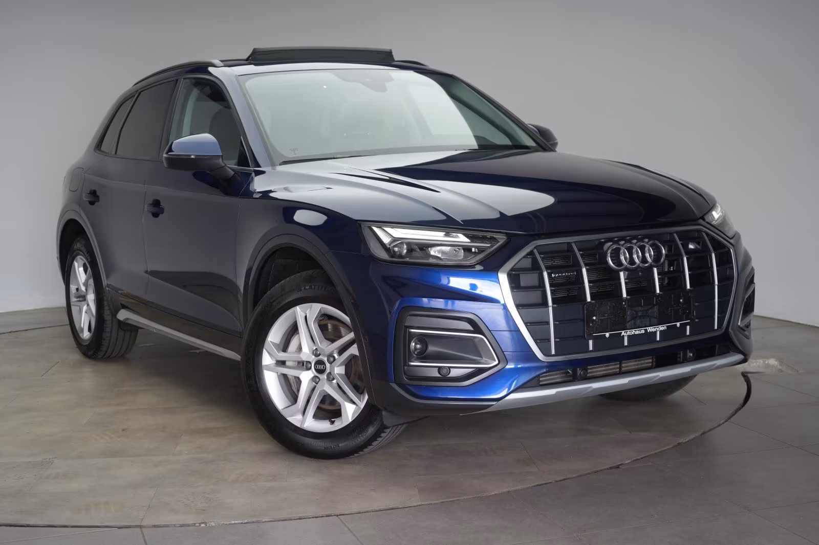 (B-072) Audi Q5(Hybrid) 50 TFSIe quattro S tronic advanced - Image 1
