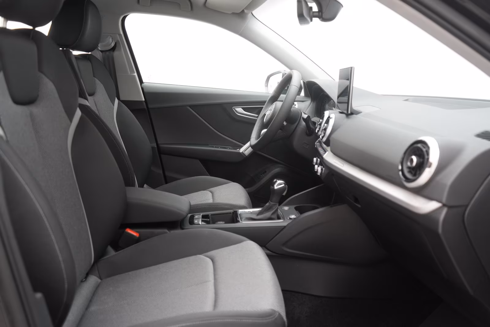 (B-430) Audi Q2 35 TFSI S tronic S line ACC/Kamera/Matrix/Lan - Image 9