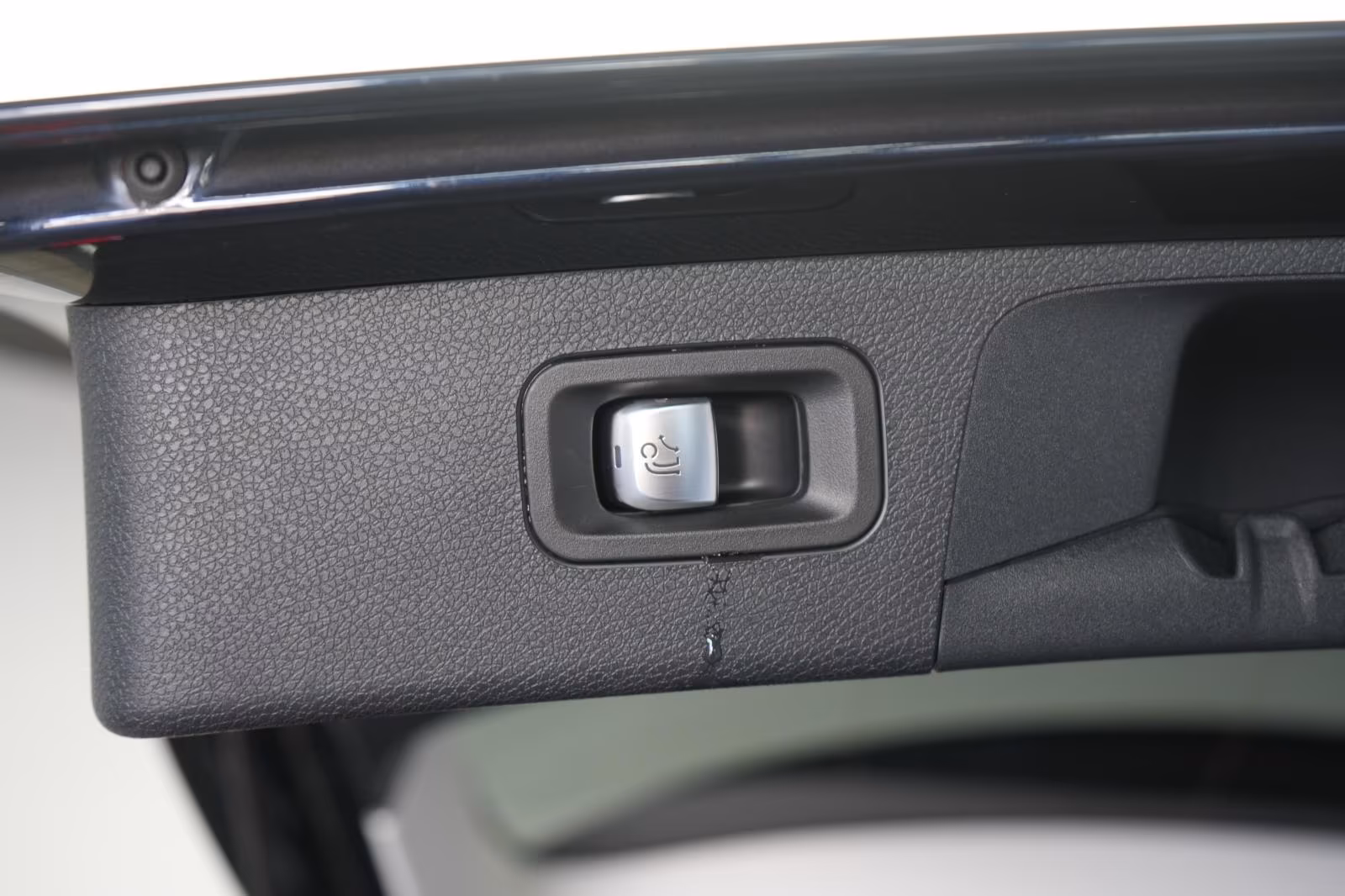 (B-664) Mercedes-Benz(Hybrid) E 300 E T 9G-Tronic Leder/Temp/Kamera/Pano/A - Image 25