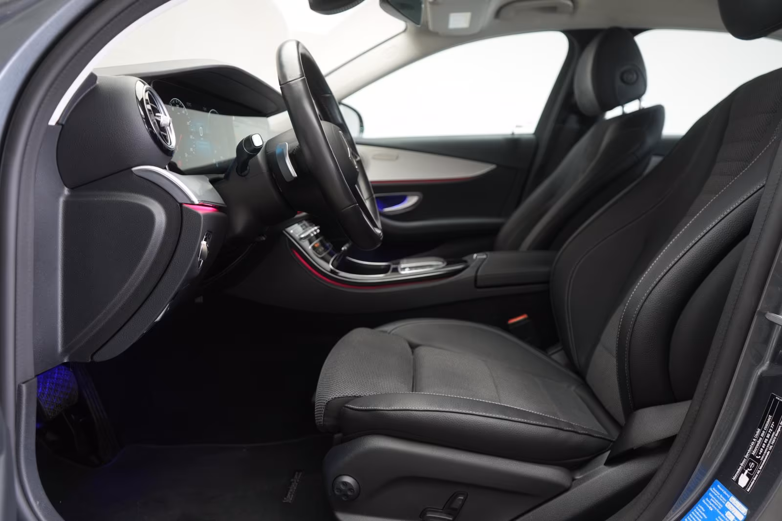 (B-501) Mercedes-Benz(Hybrid) E 300 de 9G-Tronic Avantgarde Distronic/Kamera/ - Image 6