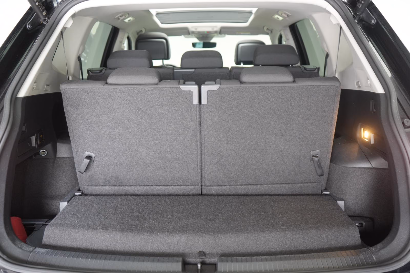 (B-288) Volkswagen Tiguan Allspace 2.0 TDI 4Motion Elegance STHZ/Pa - Image 27