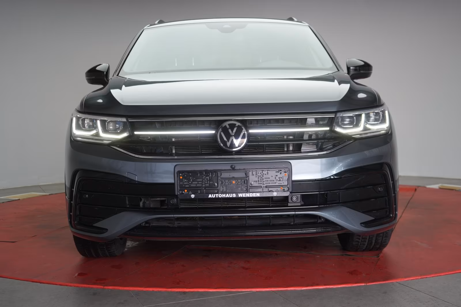 (B-651) Volkswagen Tiguan Allspace 2.0 TDI 4Motion DSG R line Navi/ - Image 2