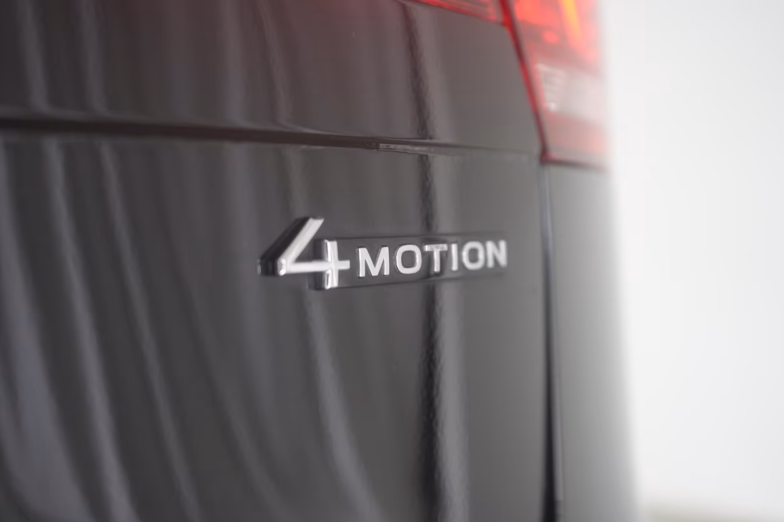 (B-722) Volkswagen Tiguan 2.0 TDI 4Motion R line ACC/Kamera/H&K/Pan - Image 24