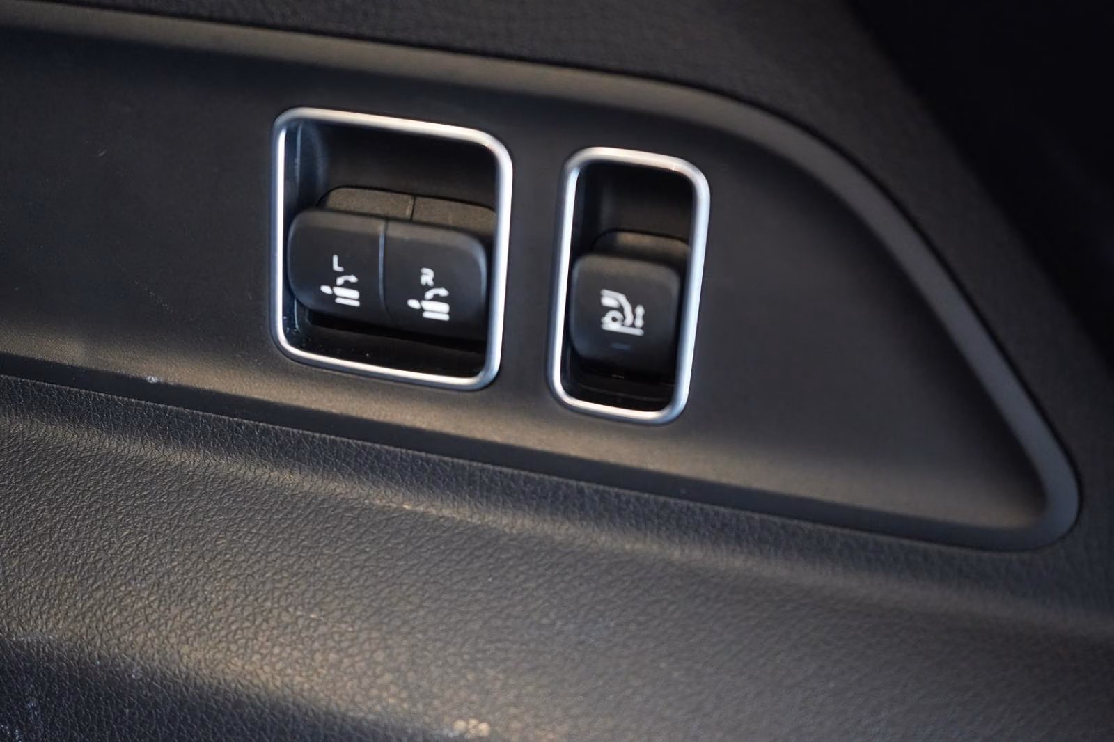 (B-587) Mercedes-Benz(Hybrid) GLE 350 e 4Matic AMG Leder/Distronic/HUD/Kam - Image 29