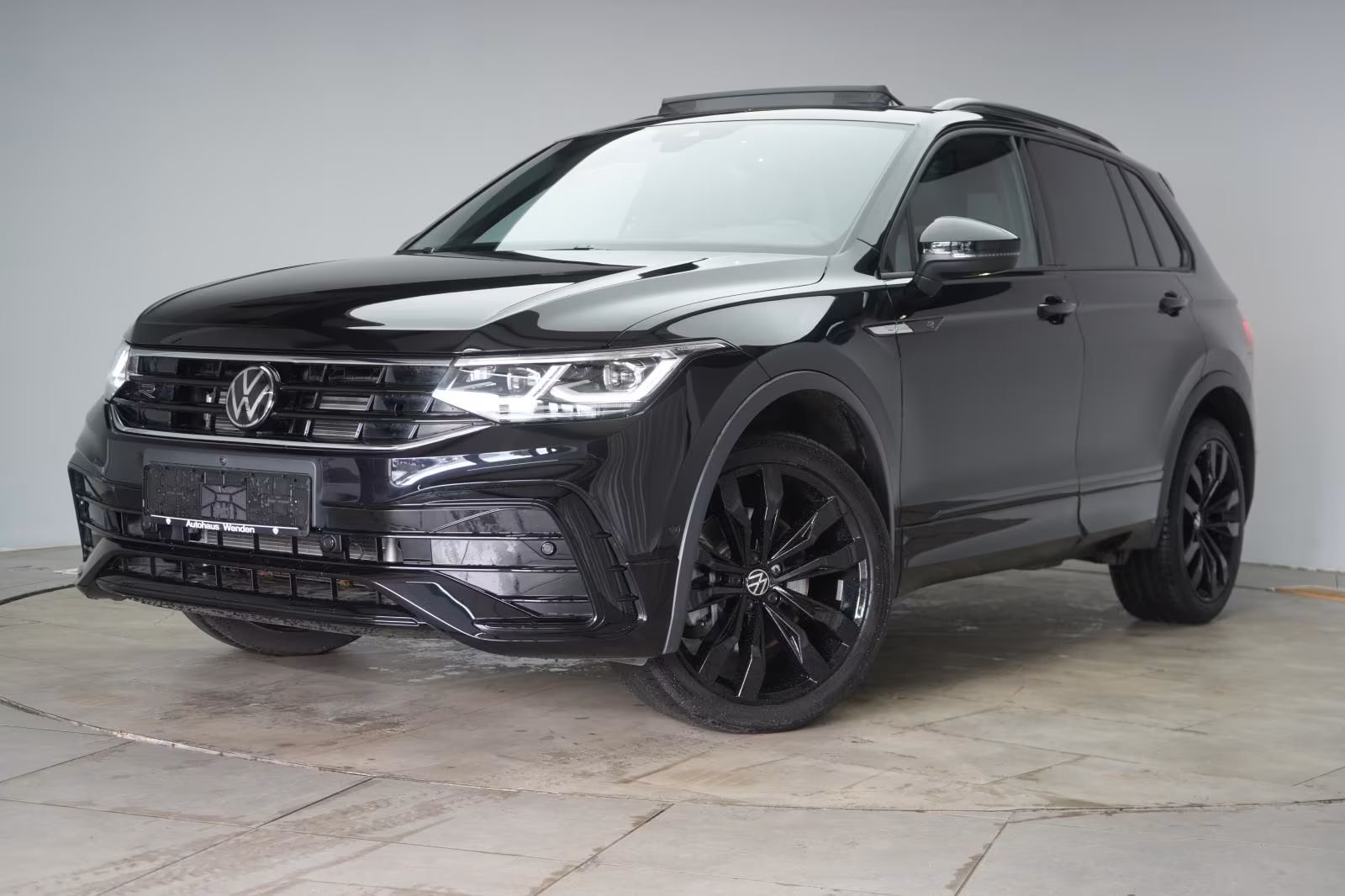 (B-531) Volkswagen Tiguan 2.0 TDI R-Line 4Motion ACC/Kamera/HUD//Pa - Image 3