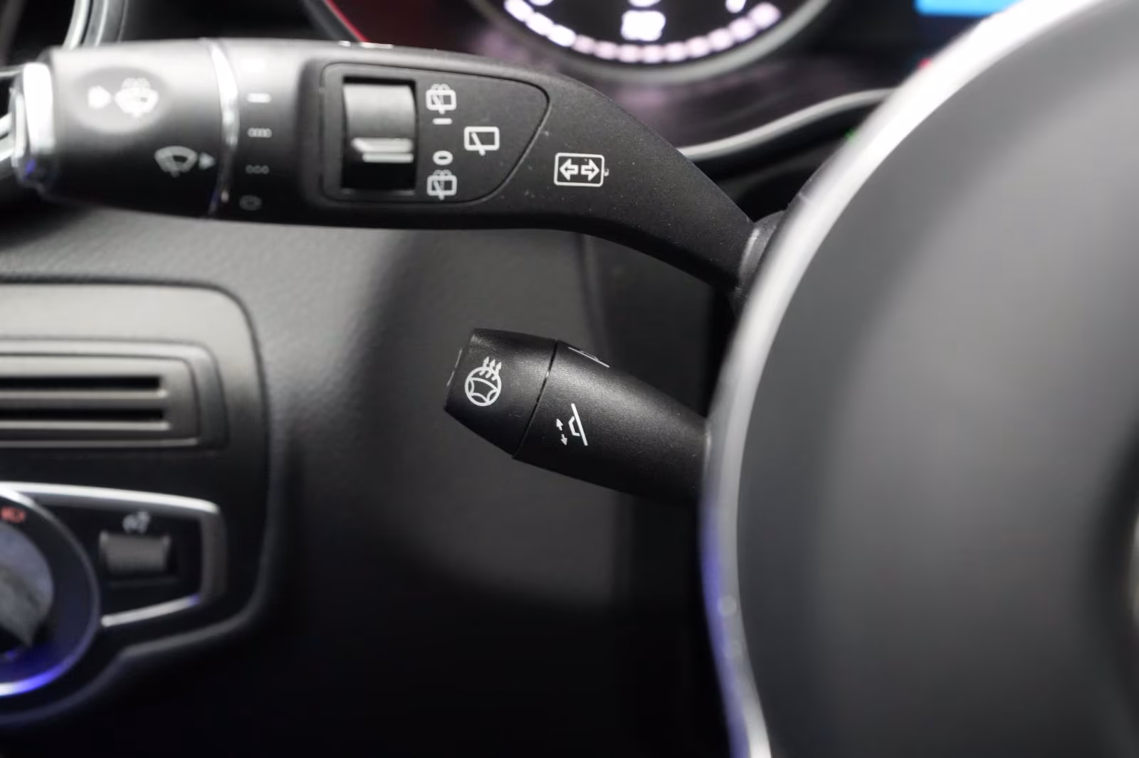 (B-694) Mercedes-Benz GLC 220 d 4Matic 9G-Tronic Distronic/Kamera/ - Image 14