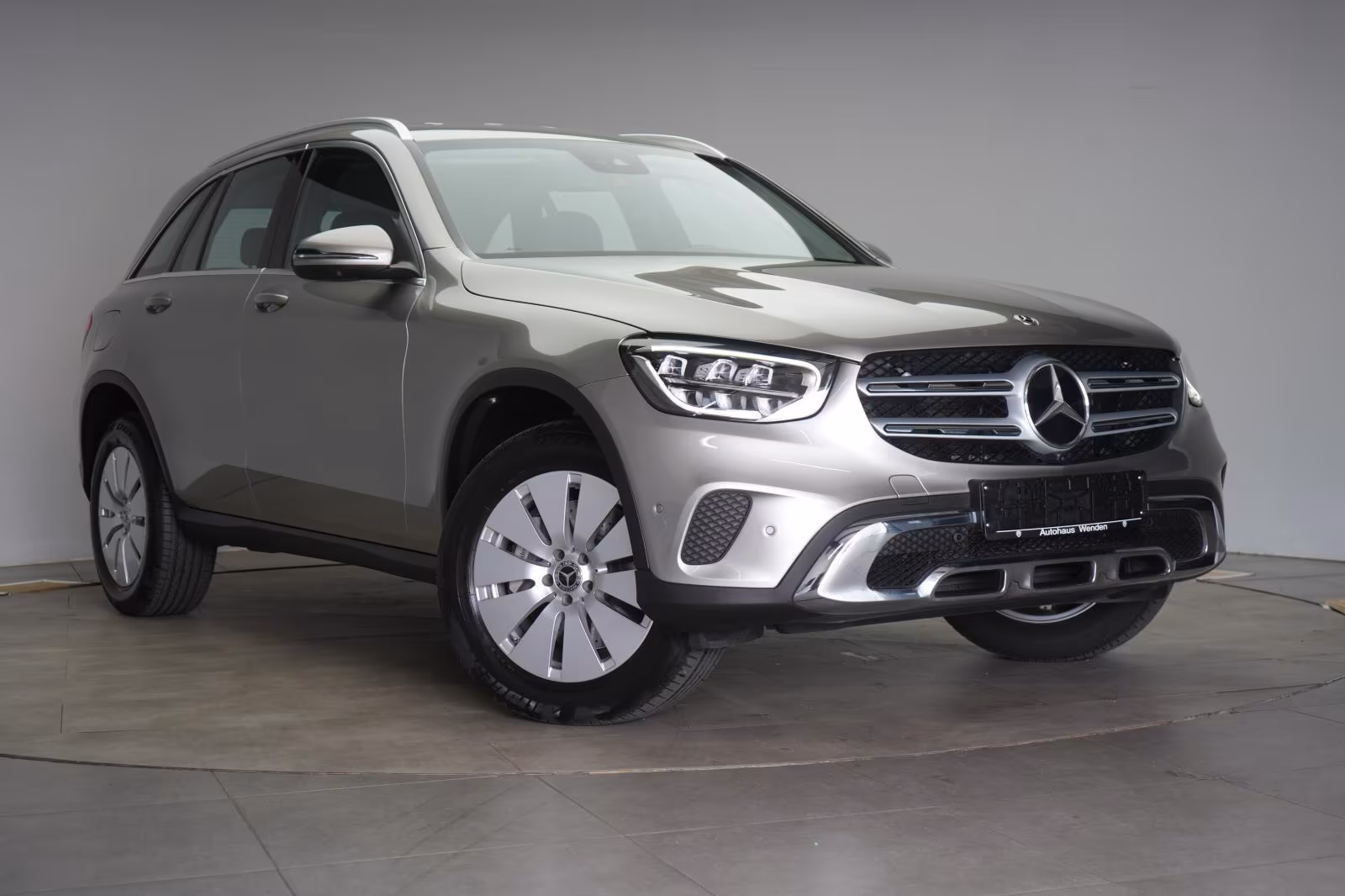 (B-702) Mercedes-Benz GLC 300 de 4Matic 9G-Tronic Temp/360Kamera/Carpl - Image 1
