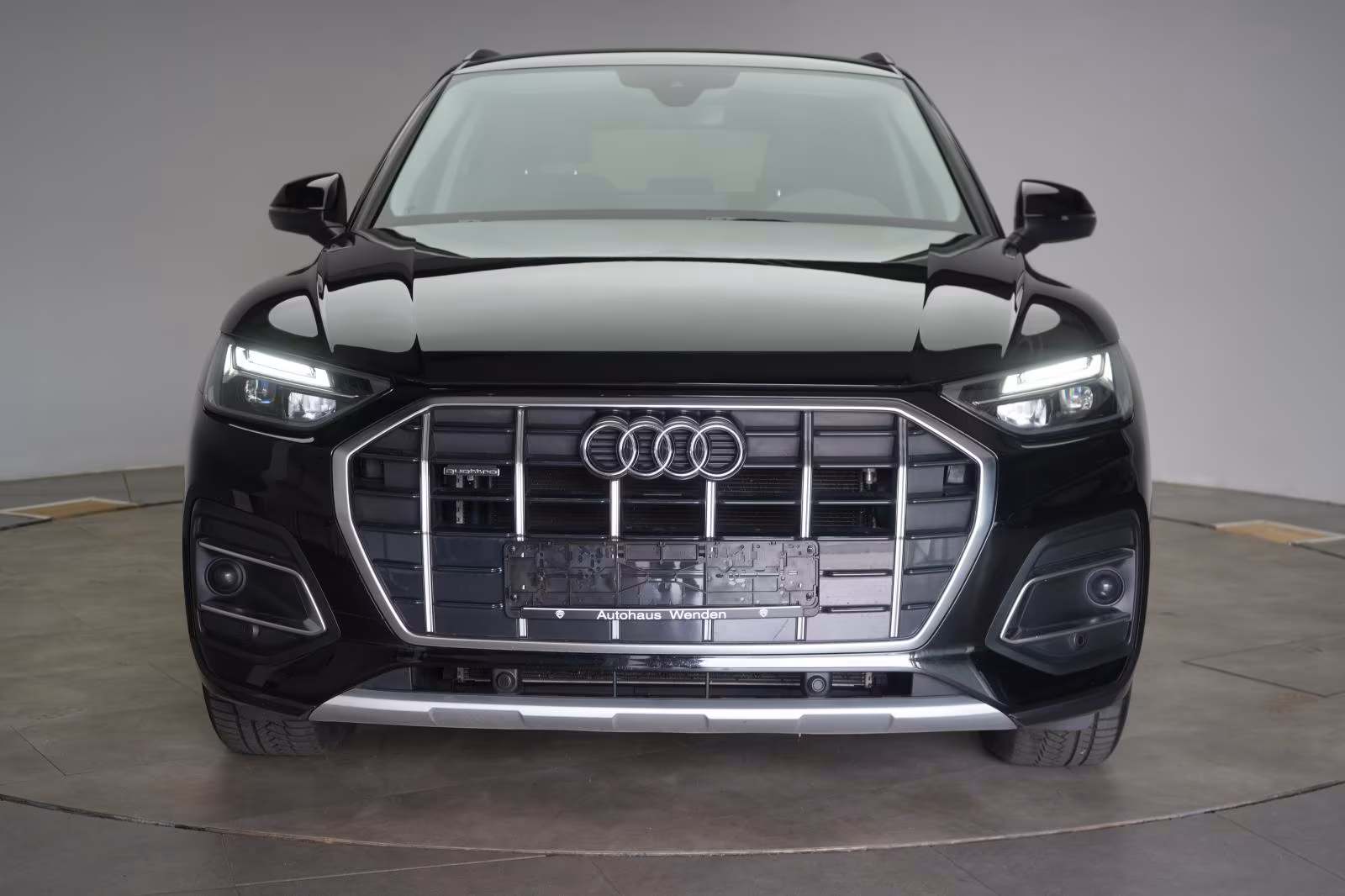 (B-414) Audi Q5 40 TDI quattro S tronic Navi/LED/Virtual/PDC - Image 2