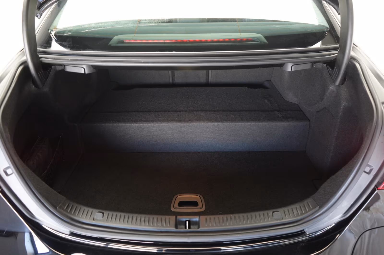 (B-128) Mercedes-Benz(Hybrid) E 300 de 9G-Tronic Exclusive Leder/Distronic/Ka - Image 25