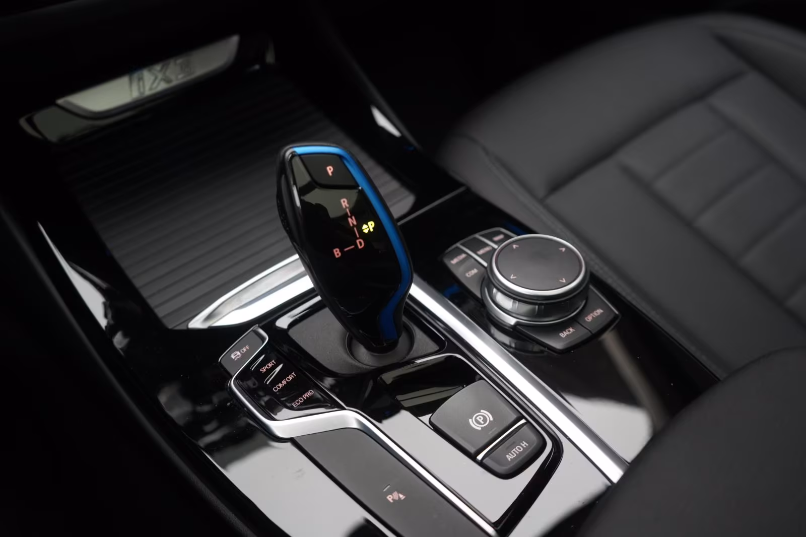 (B-434) BMW iX3 Inspiring Leder/ACC/Kamera/Pano/Virtual/Lane - Image 14