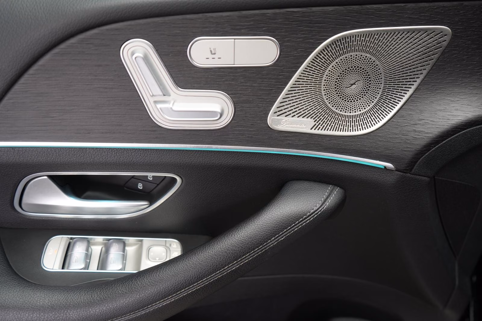 (B-267) Mercedes-Benz(Hybrid) GLE 350 de 4Matic 9G-T Distronic/Kamera/Standh - Image 17