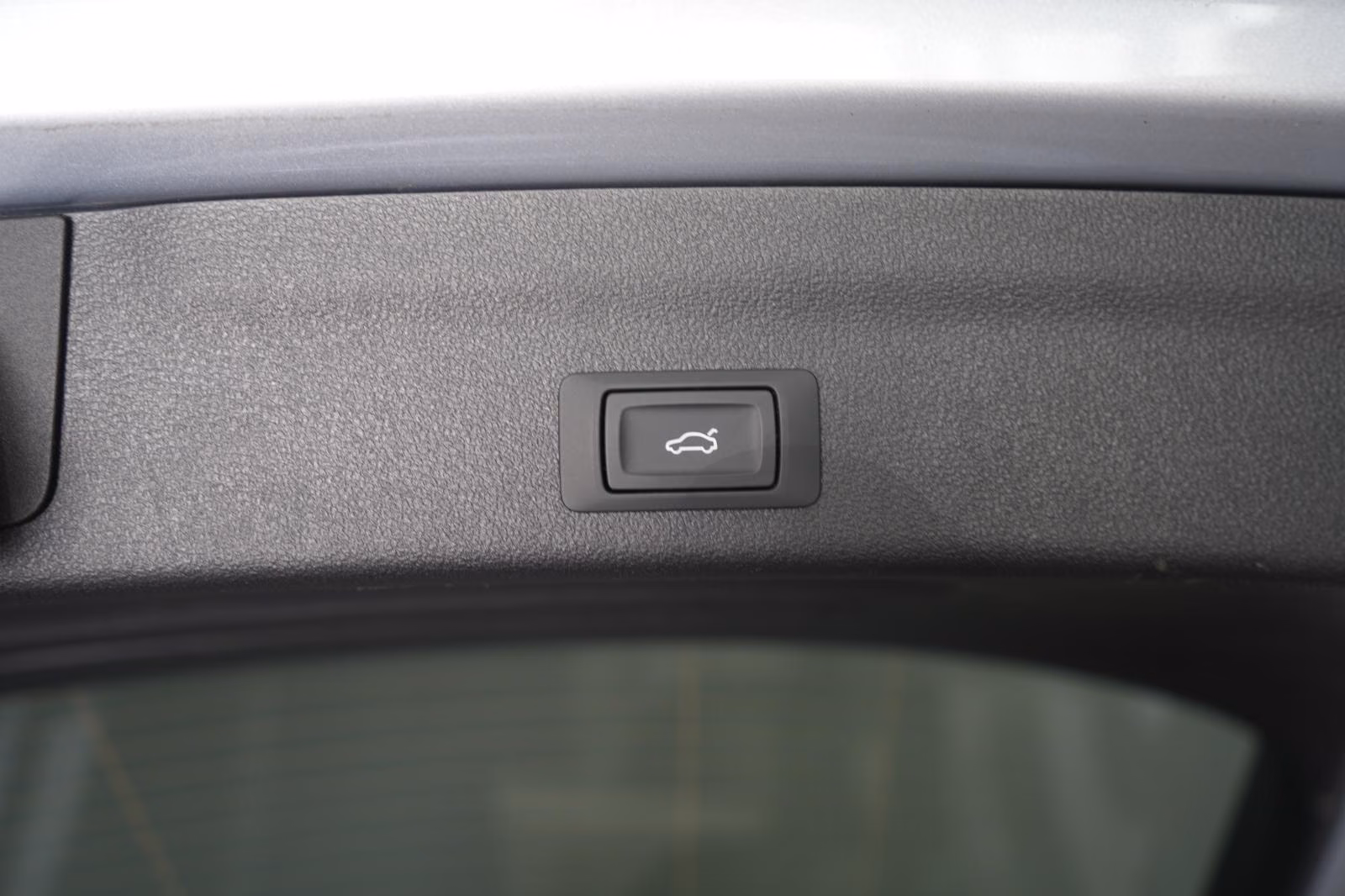 (B-466) Audi A6 Avant 40 TDI S tronic Navi/ACC/Lane/AHK - Image 24