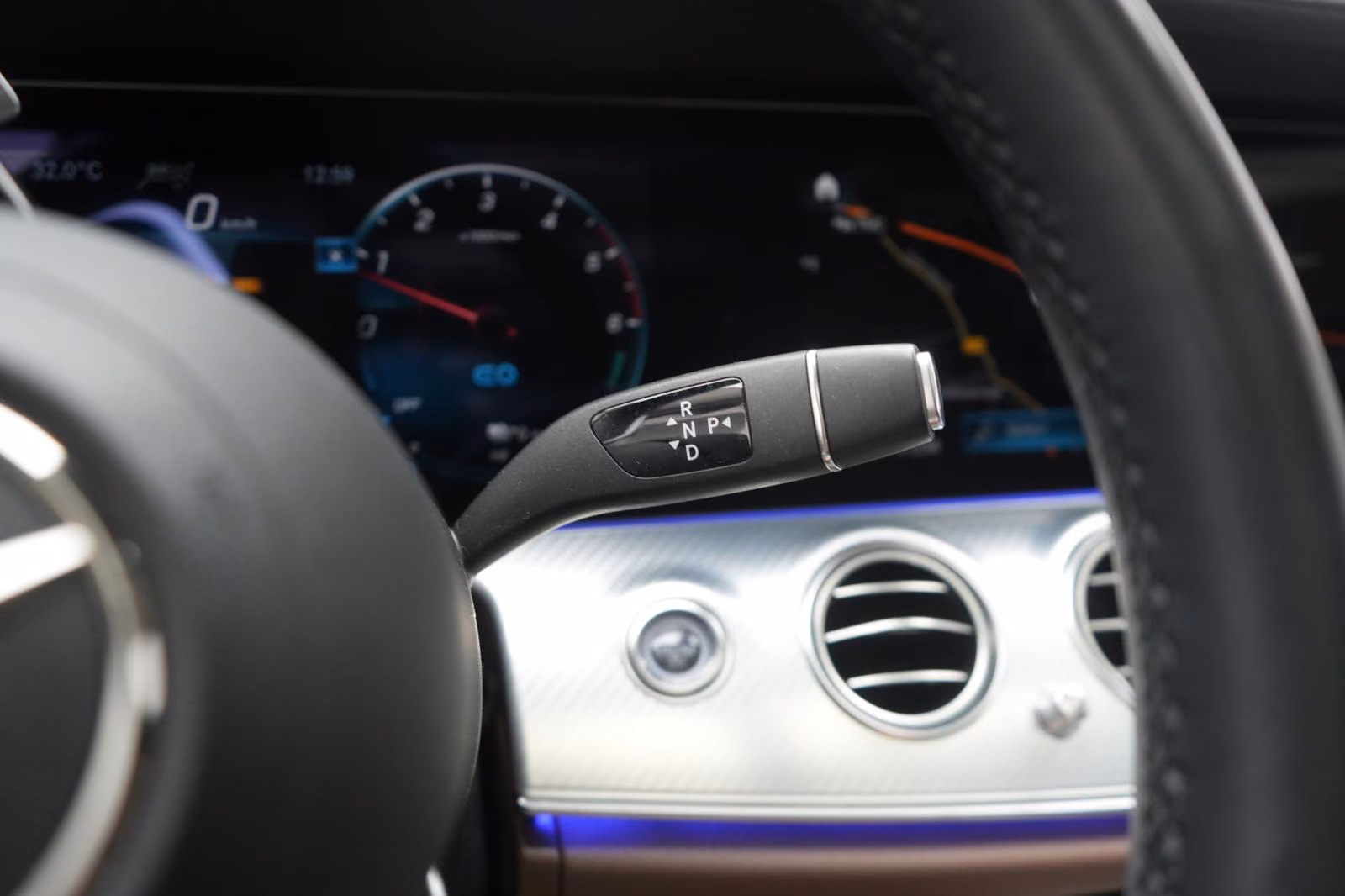 (B-193) Mercedes-Benz(Hybrid) E 300 de T 9G-TRONIC Avantgarde Leder/Distronic/ - Image 19