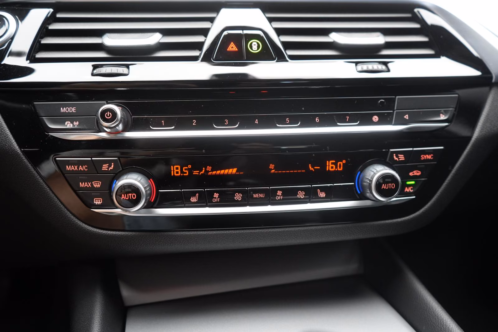 (B-322) BMW 520 d M Sport Leder/Temp/Virtual/CarPlay - Image 15