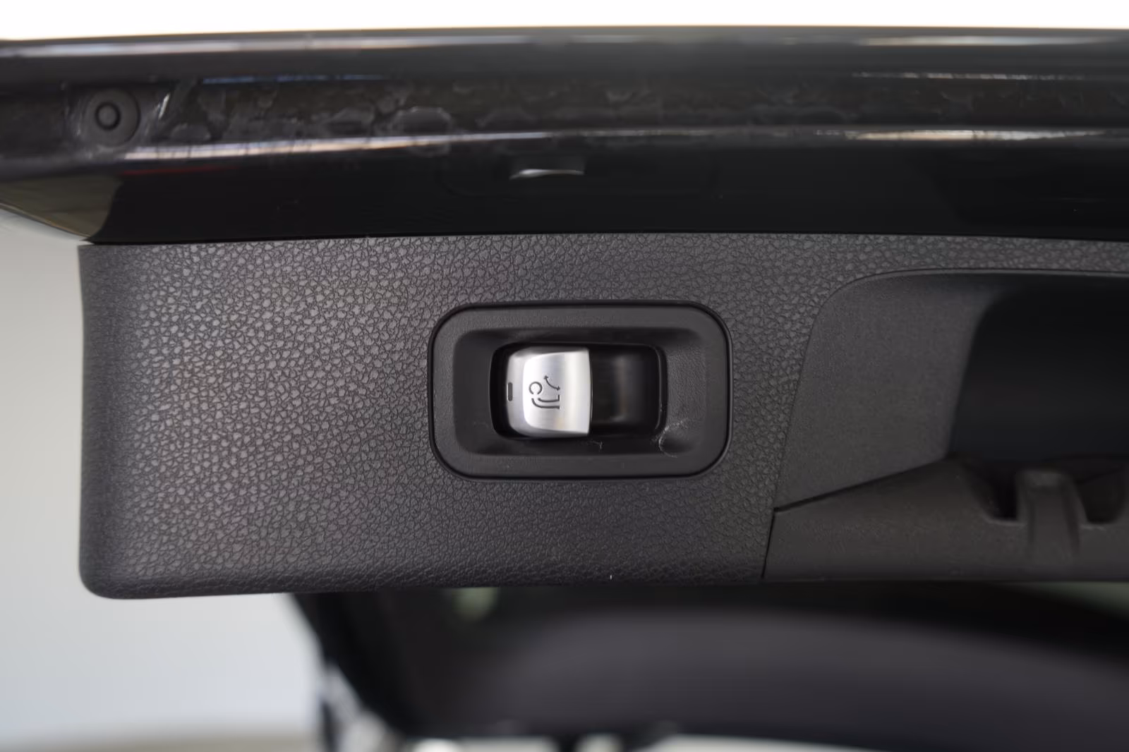 (B-468) Mercedes-Benz(Hybrid) E 300 de T 9G-Tronic AMG Distronic/Kamera/Pan - Image 23