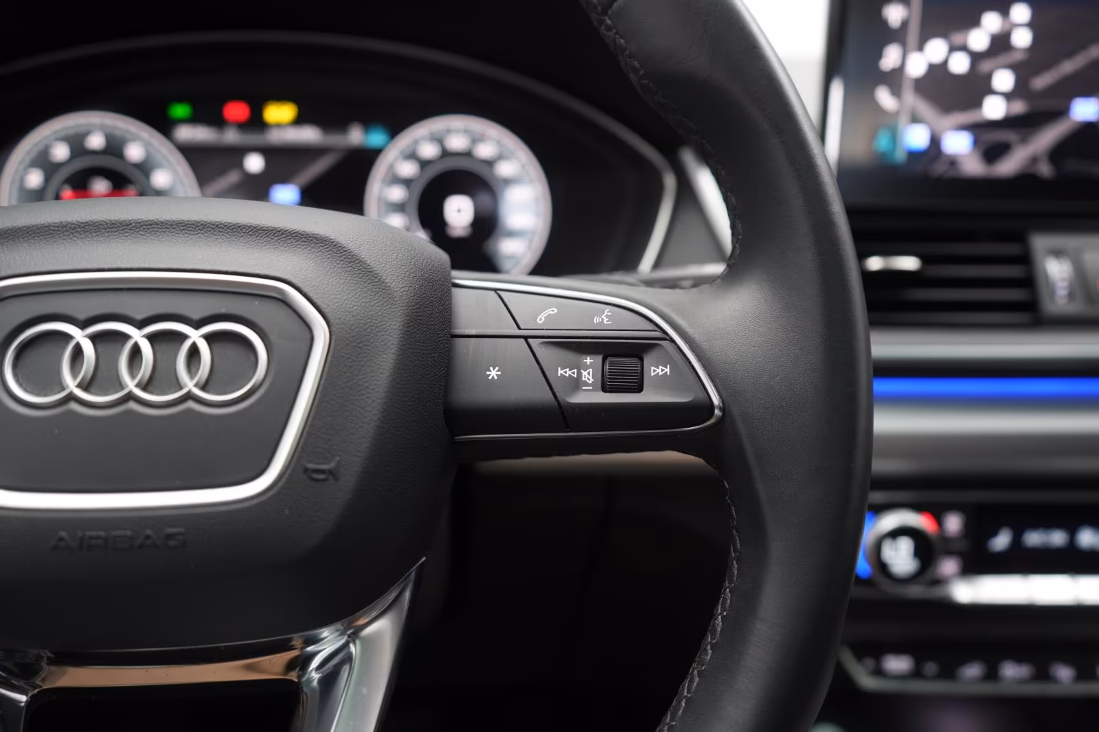 (B-072) Audi Q5(Hybrid) 50 TFSIe quattro S tronic advanced - Image 14