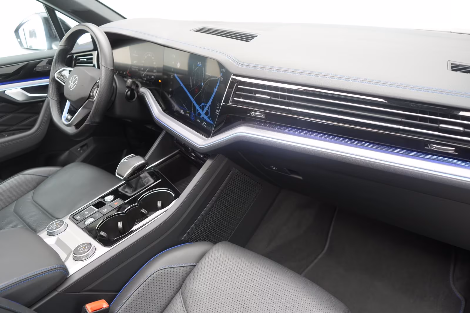 (B-401) Volkswagen Touareg R 4 Motion 3.0 eHybrid Leder/ACC/Night/H - Image 10