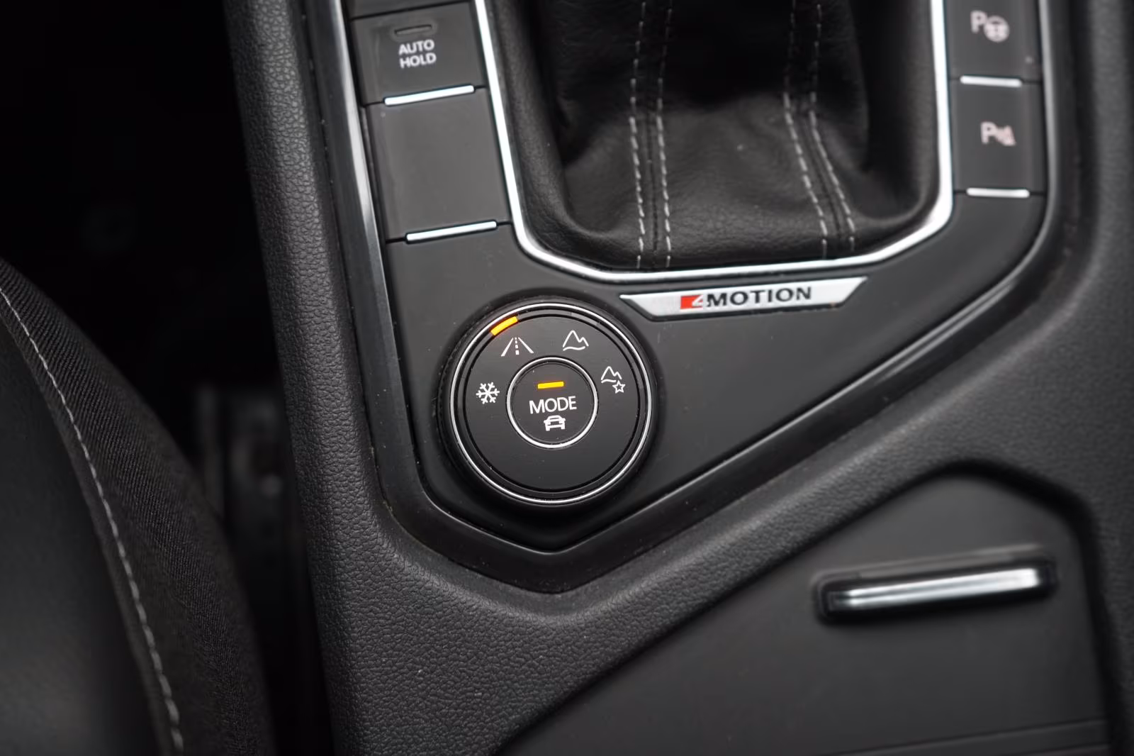 (B-606) Volkswagen Tiguan Allspace 2.0 TSI 4Motion DSG R-Line ACC/K - Image 15