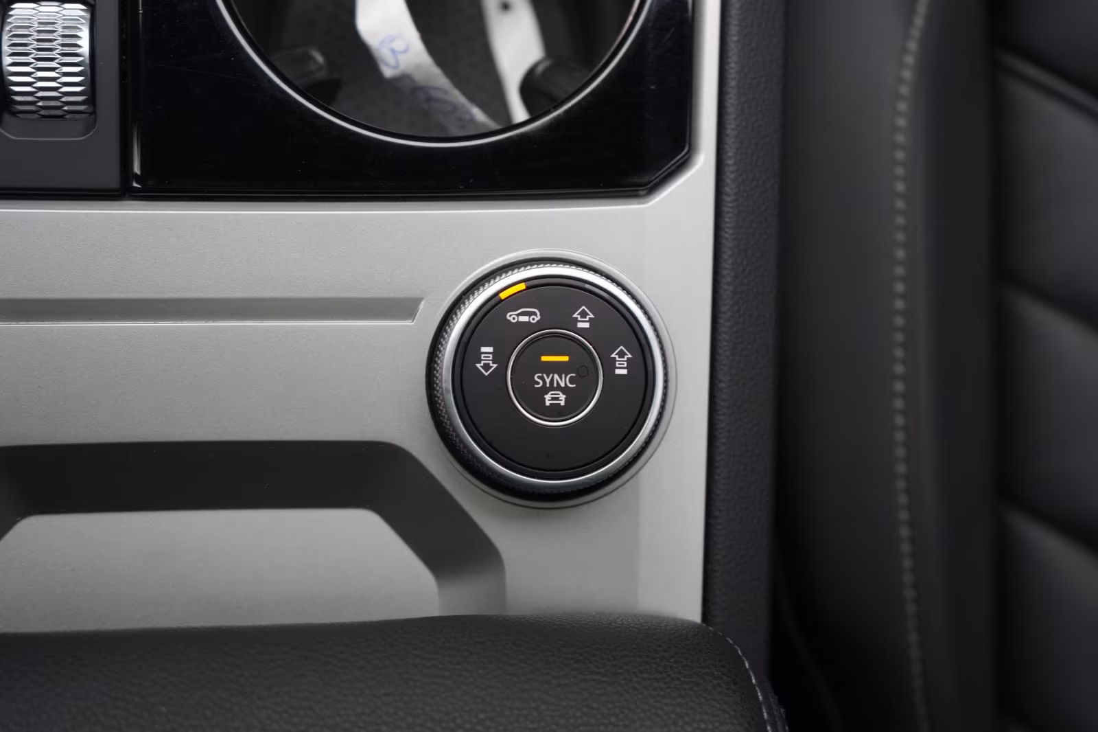 (B-603) Volkswagen Touareg 3.0 V6 TDI 4Motion R-Line Leder/ACC/Kame - Image 13