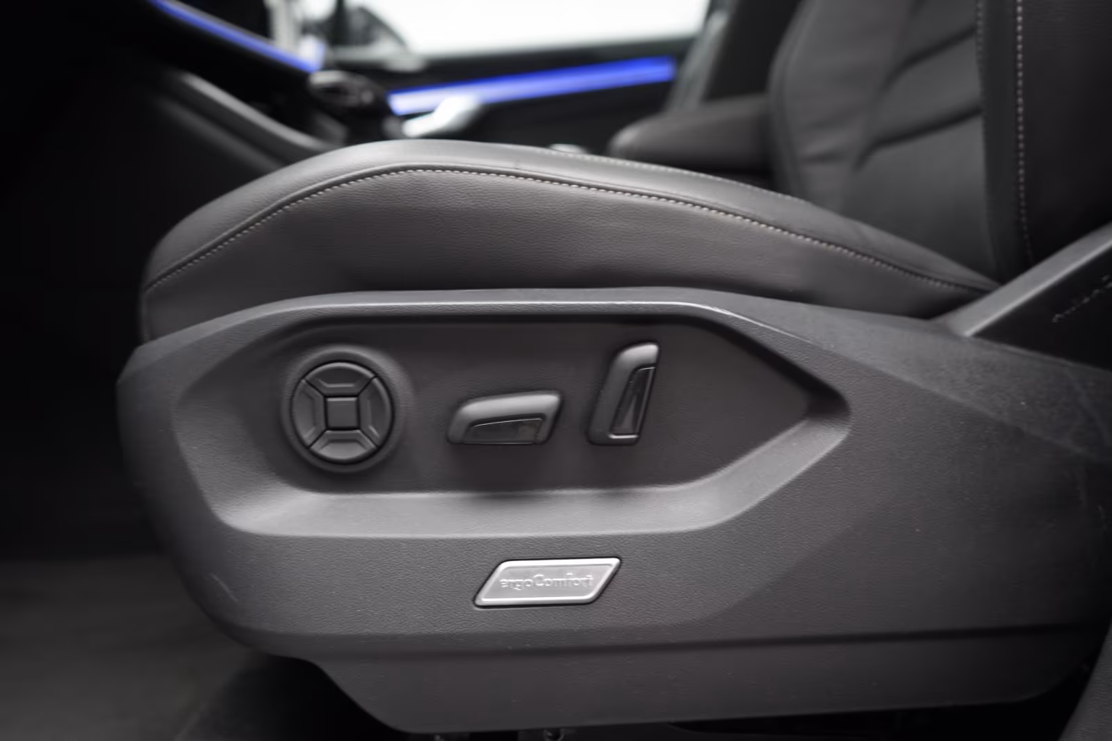 (B-603) Volkswagen Touareg 3.0 V6 TDI 4Motion R-Line Leder/ACC/Kame - Image 14