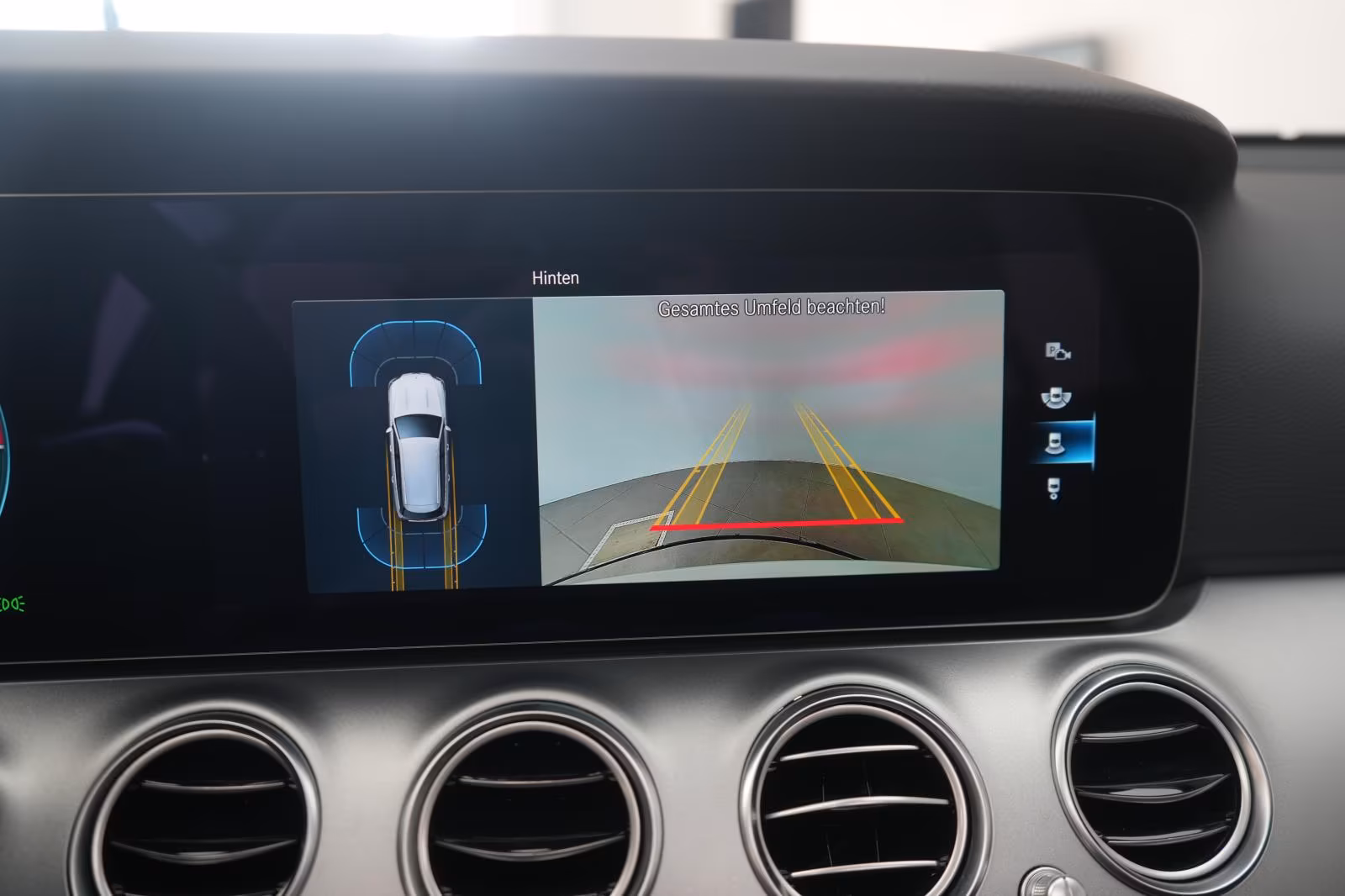 (B-201) Mercedes-Benz(Hybrid) E 300 de 4Matic T 9G-Tronic Temp/Kamera/Pano - Image 13