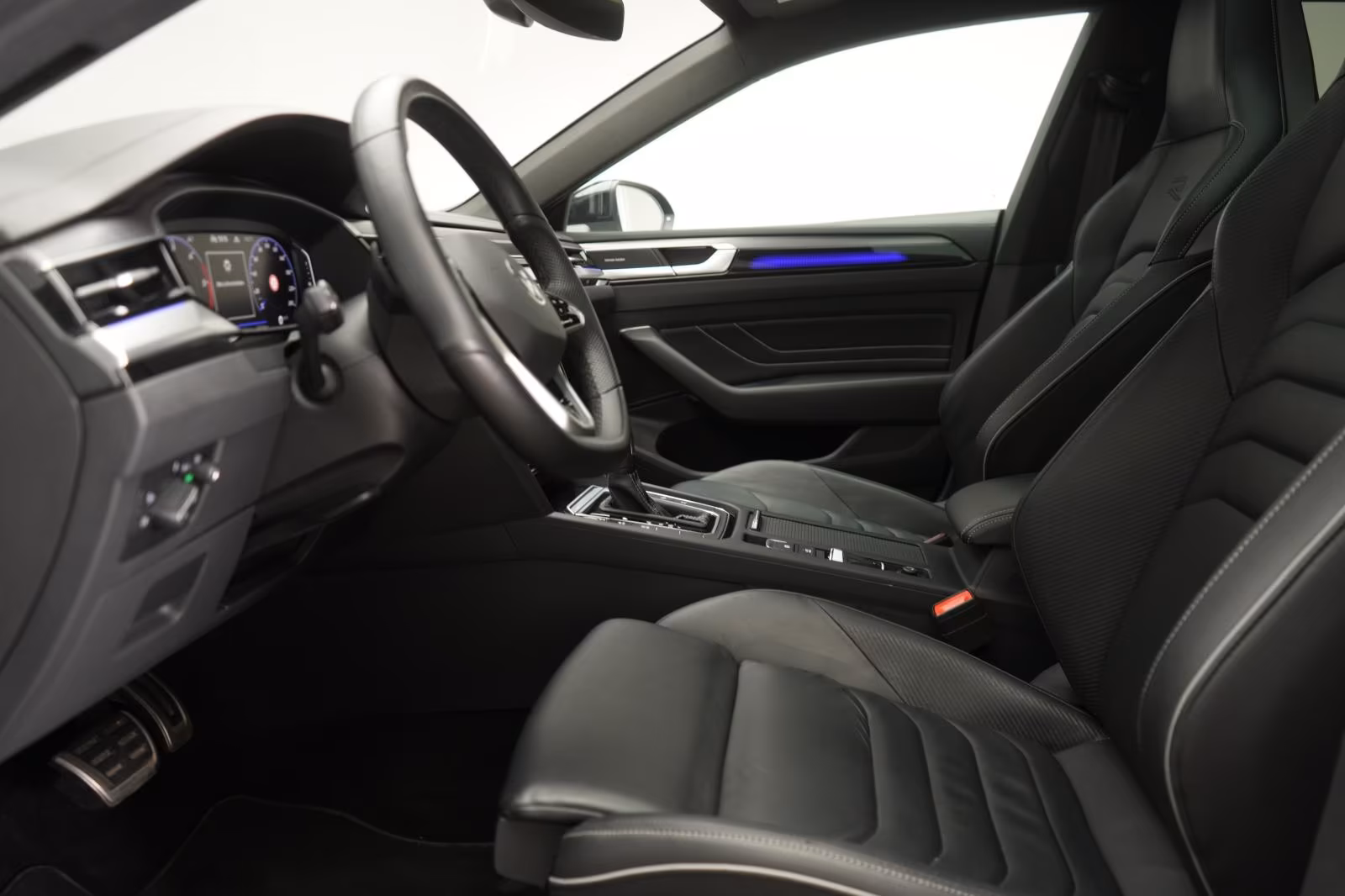 (B-591) Volkswagen Arteon 2.0 TDI DSG R-Line Leder/ACC/HUD/Pano/Kam - Image 6