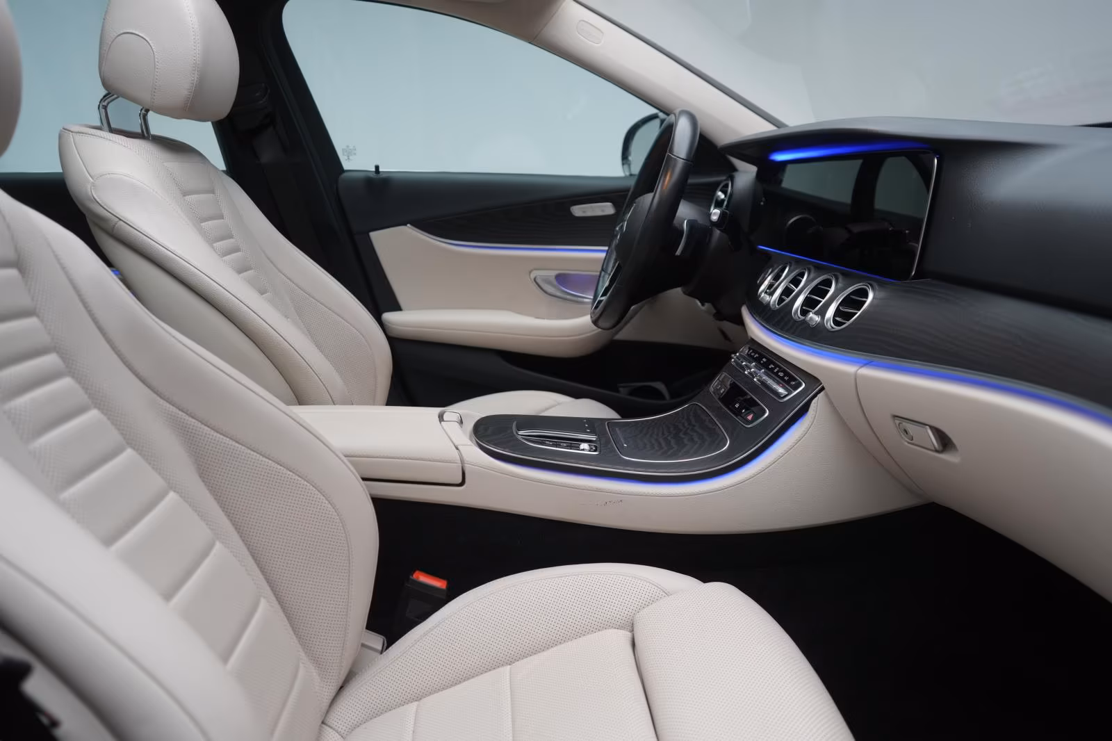 (B-159) Mercedes-Benz(Hybrid) E 300 de 4Matic T 9G-Tronic Avantgarde Leder/Dis - Image 9