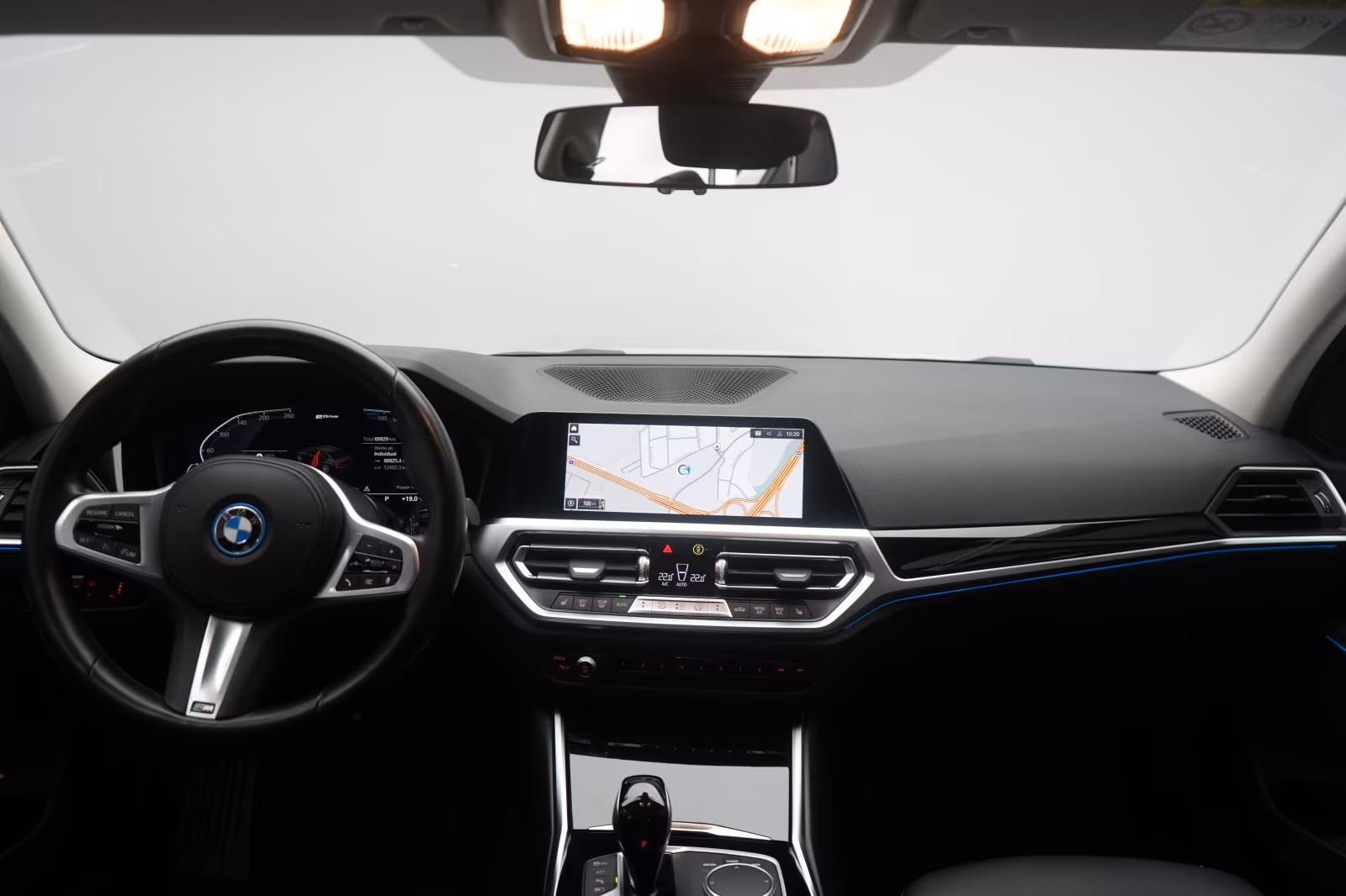(B-017) BMW(Hybrid) 330 e Sport Line CarPlay/Temp/Kamera/Virtual/Sid - Image 10