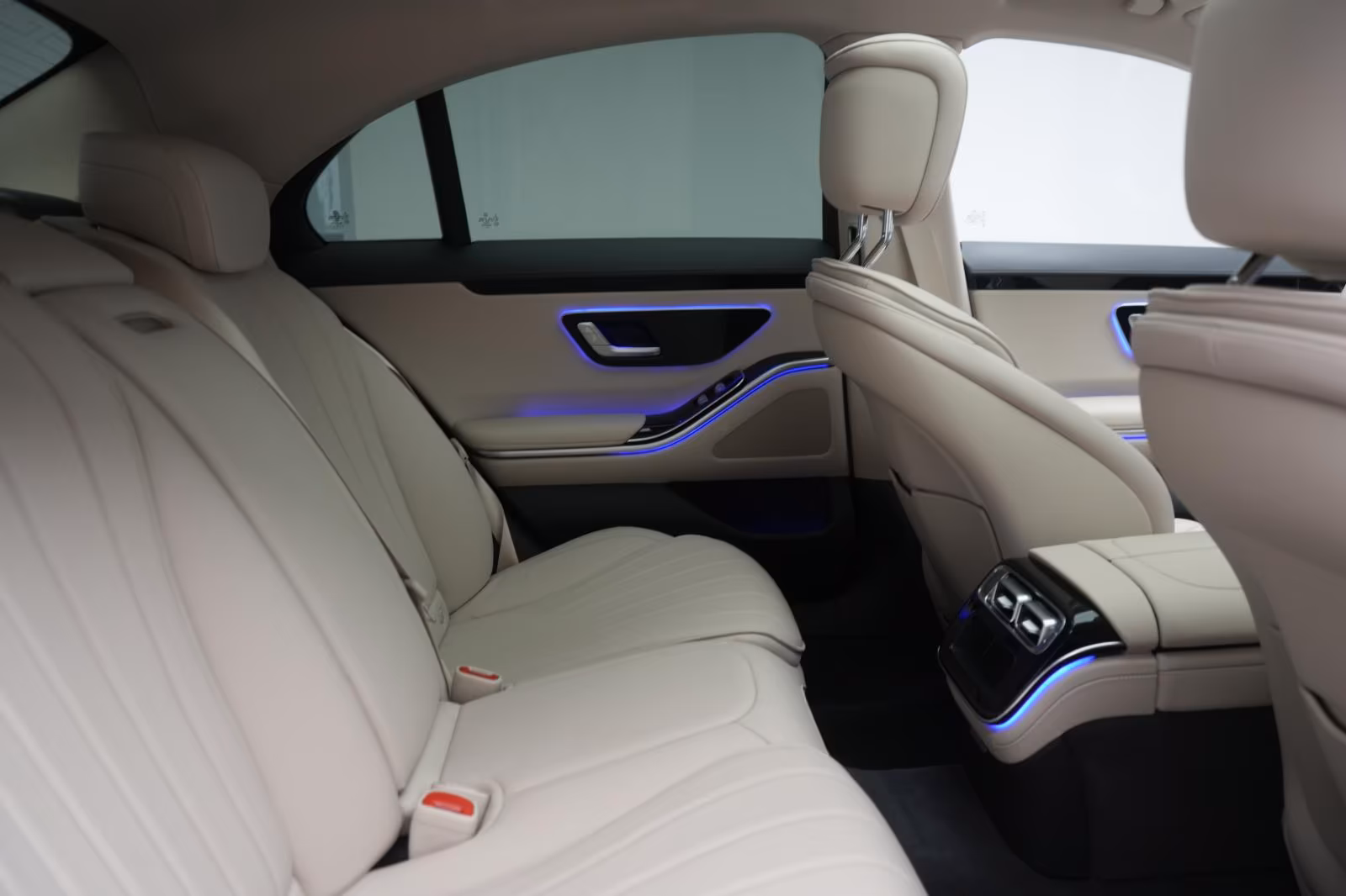 (B-200) Mercedes-Benz S 400 d 4Matic 9G-Tronic Leder/Distronic/HUD/ - Image 11