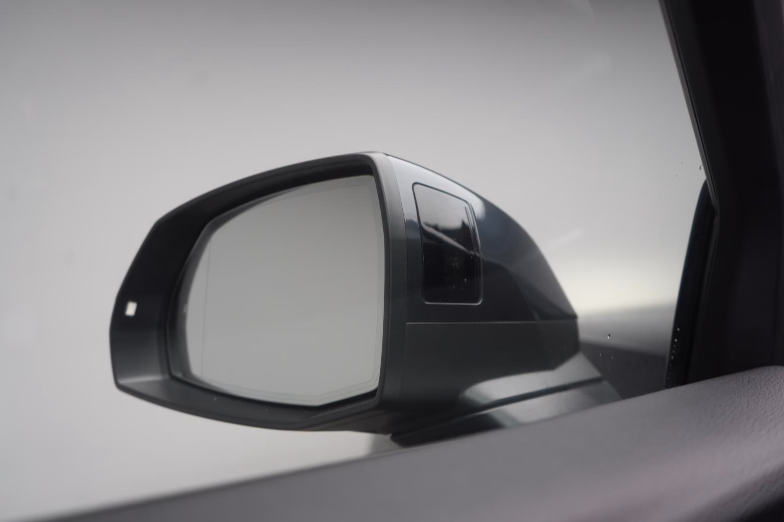 (B-001) Audi Q5 40 TDI quattro S tronic Temp/Kamera/Virtual/L - Image 25