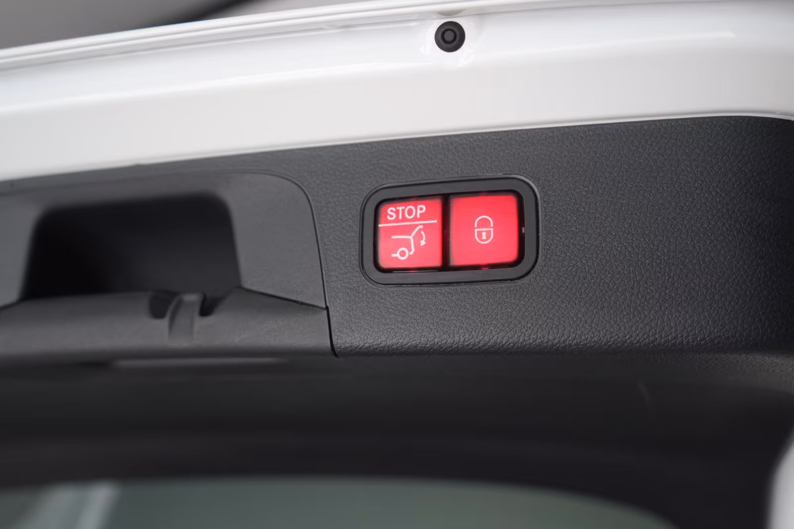 (B-396) Mercedes-Benz(Hybrid) GLC 300 e 4Matic 9G-Tronic Pano/Leder/360 Kamera - Image 28